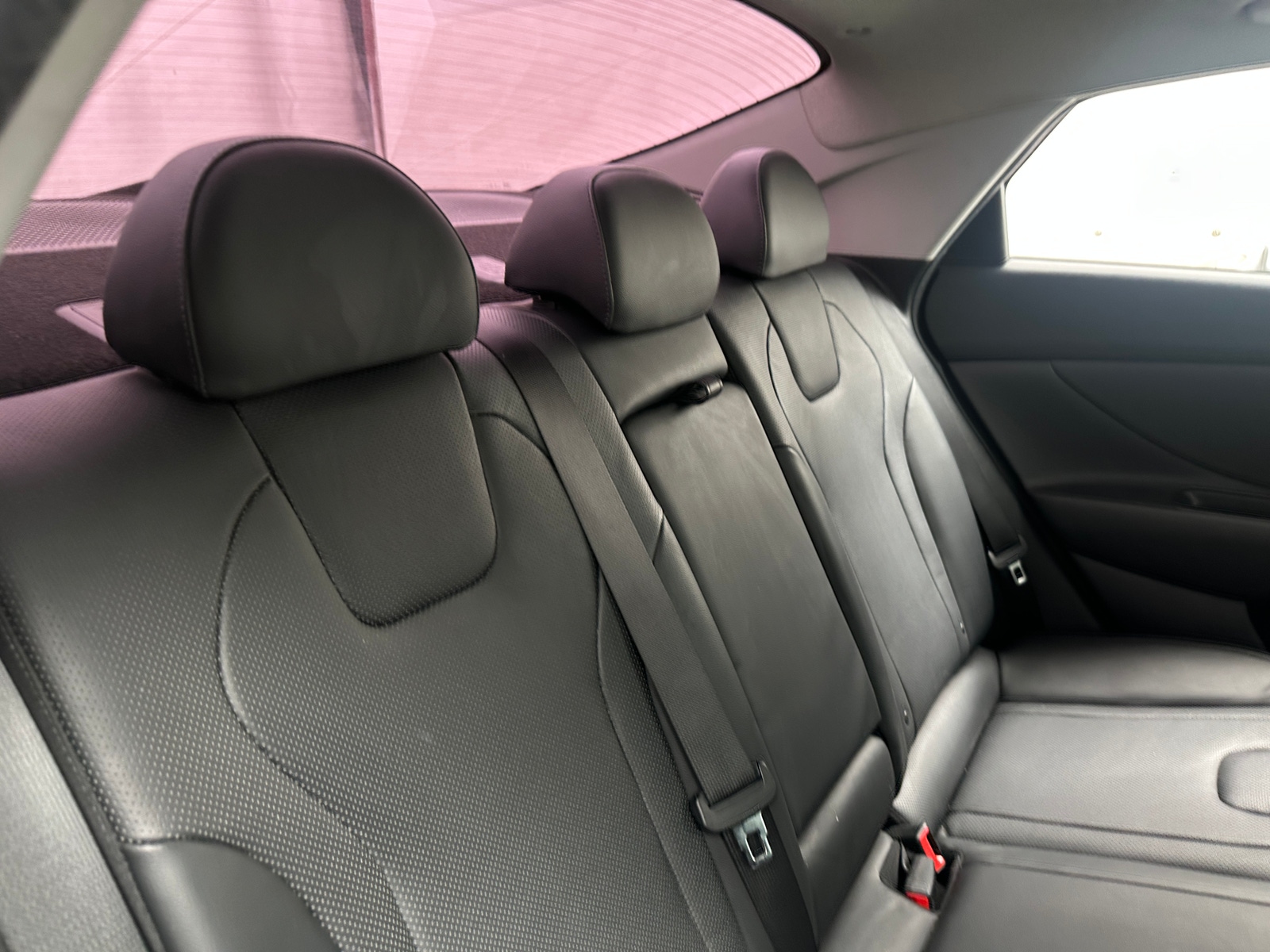 Thumbnail: 2022 Hyundai Elantra - 5