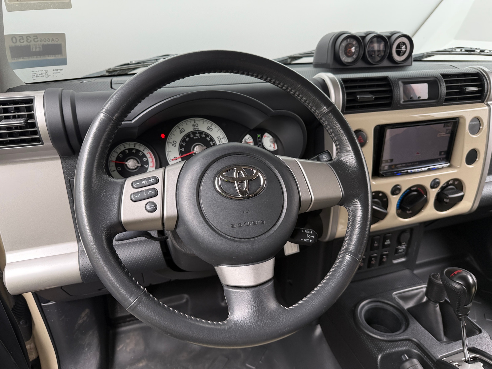 Thumbnail: 2010 Toyota FJ Cruiser - 5