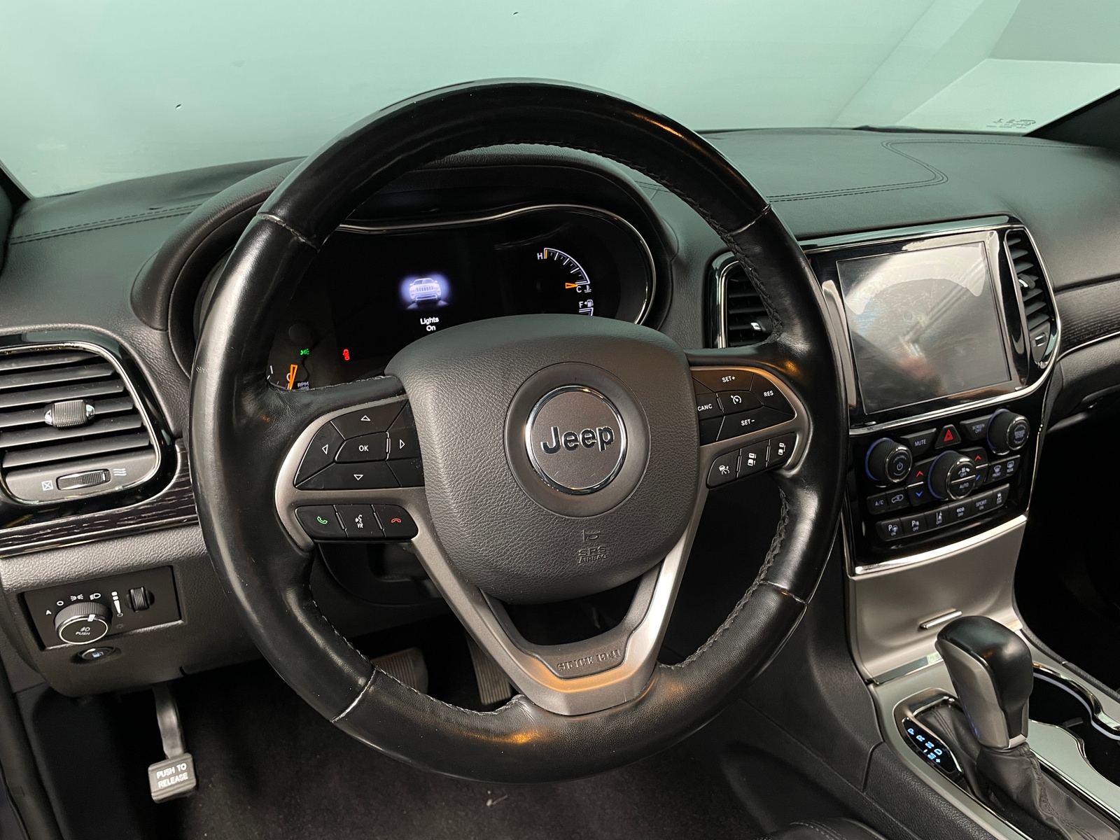 Thumbnail: 2020 Jeep Grand Cherokee - 4