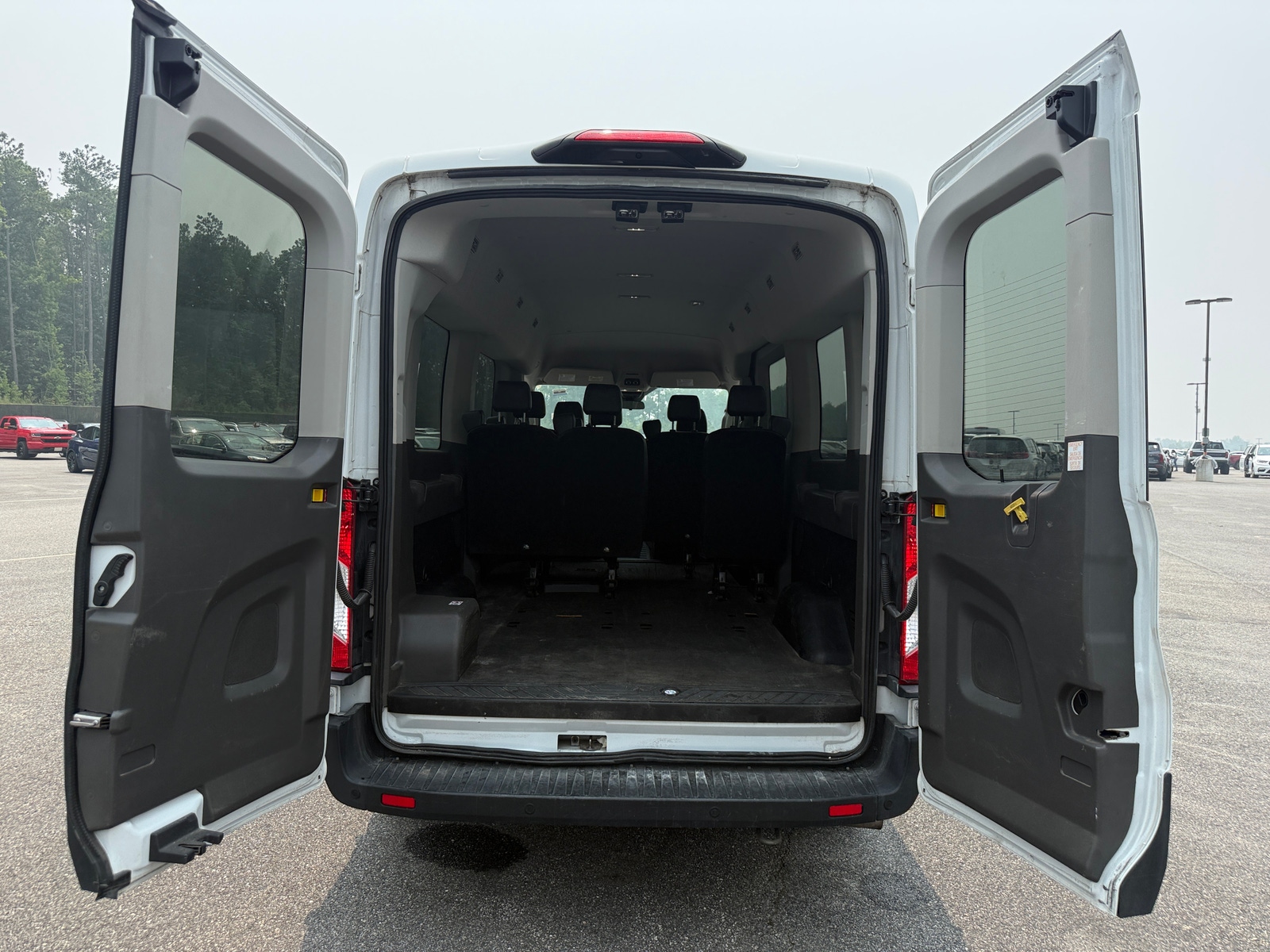 Thumbnail: 2022 Ford Econoline - 7