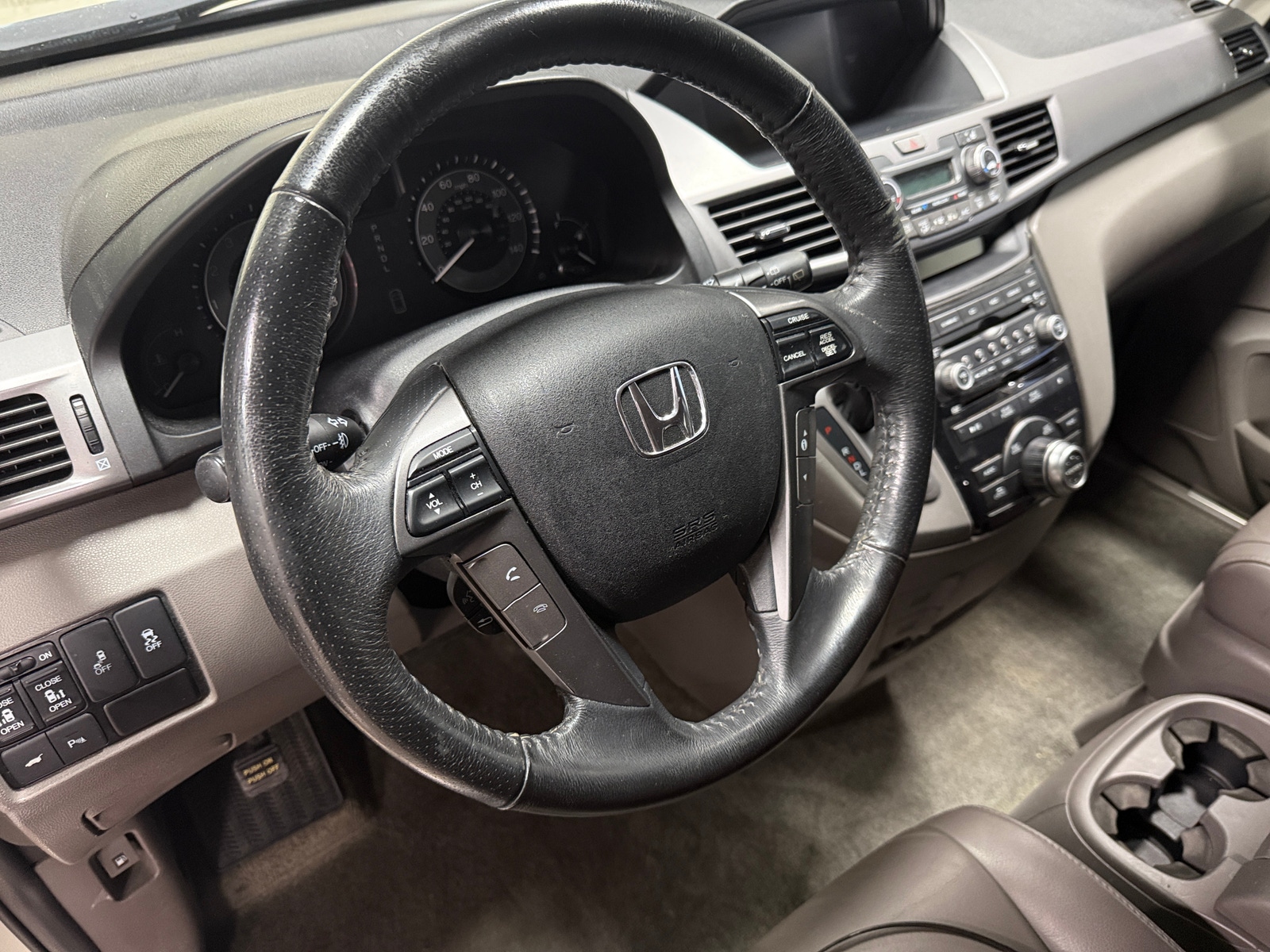 Thumbnail: 2013 Honda Odyssey - 4