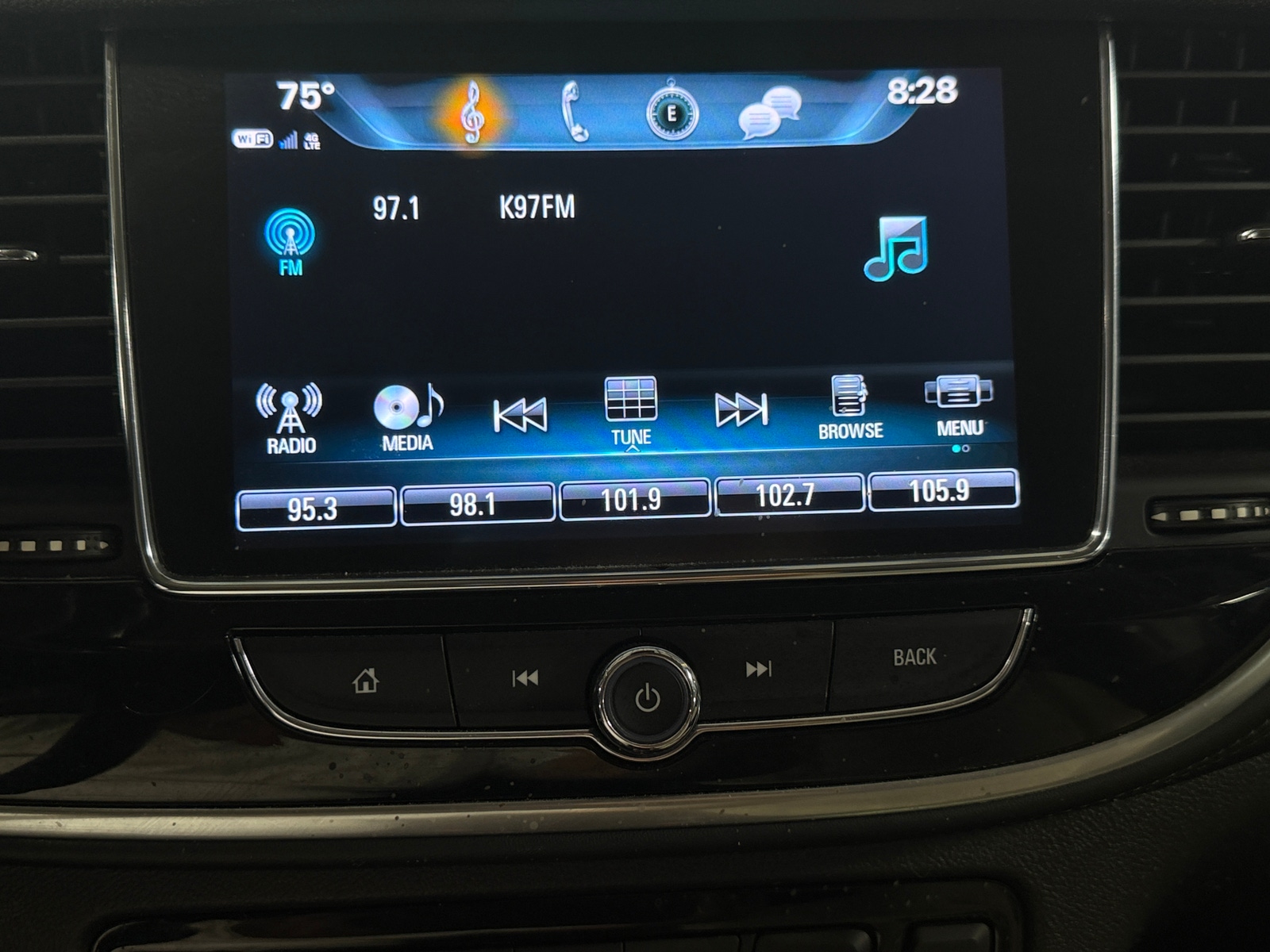 Thumbnail: 2021 Buick Encore - 4