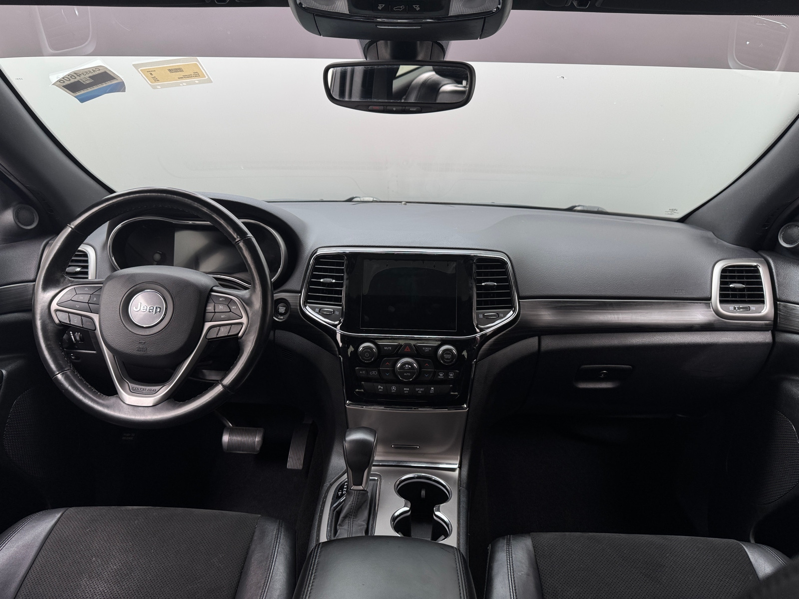 Thumbnail: 2019 Jeep Grand Cherokee - 3