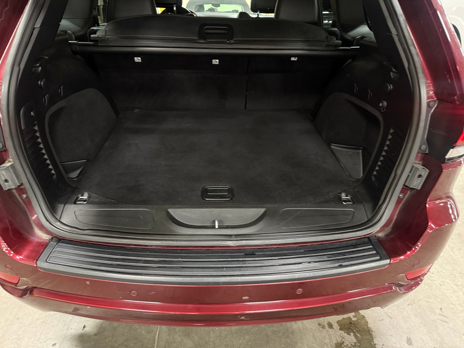 Thumbnail: 2019 Jeep Grand Cherokee - 7