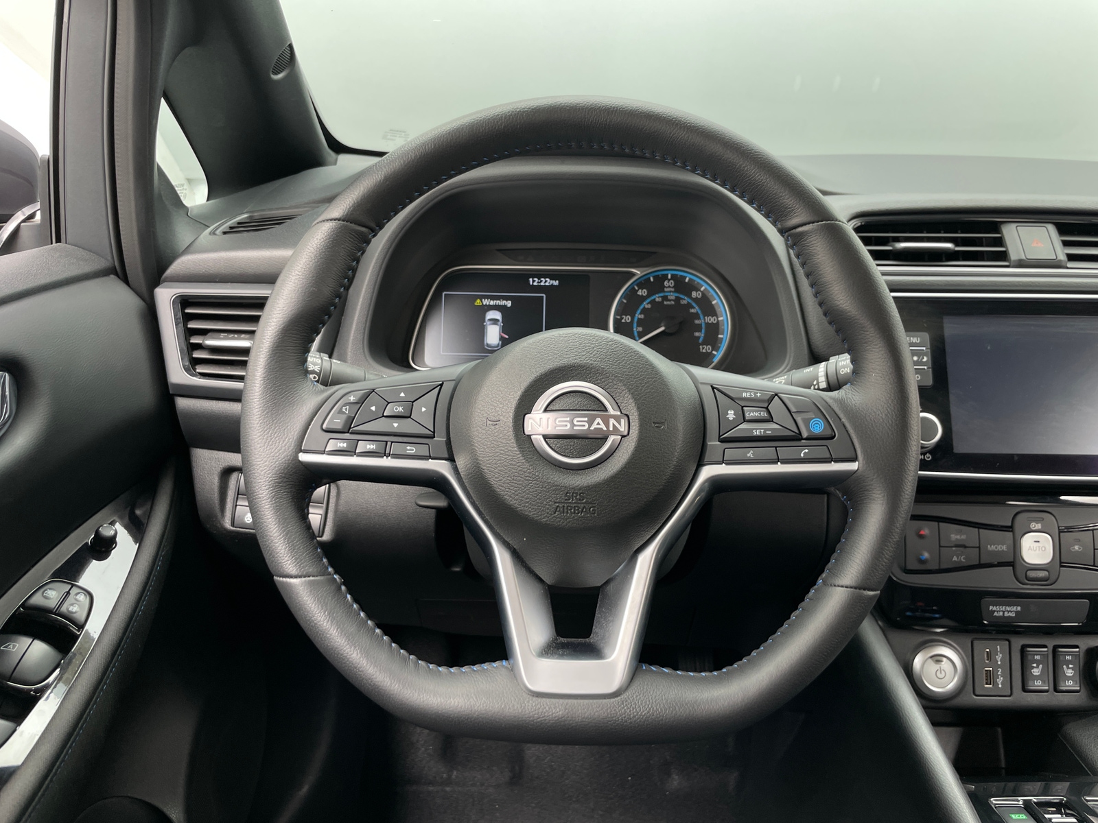 Thumbnail: 2024 Nissan Leaf - 5