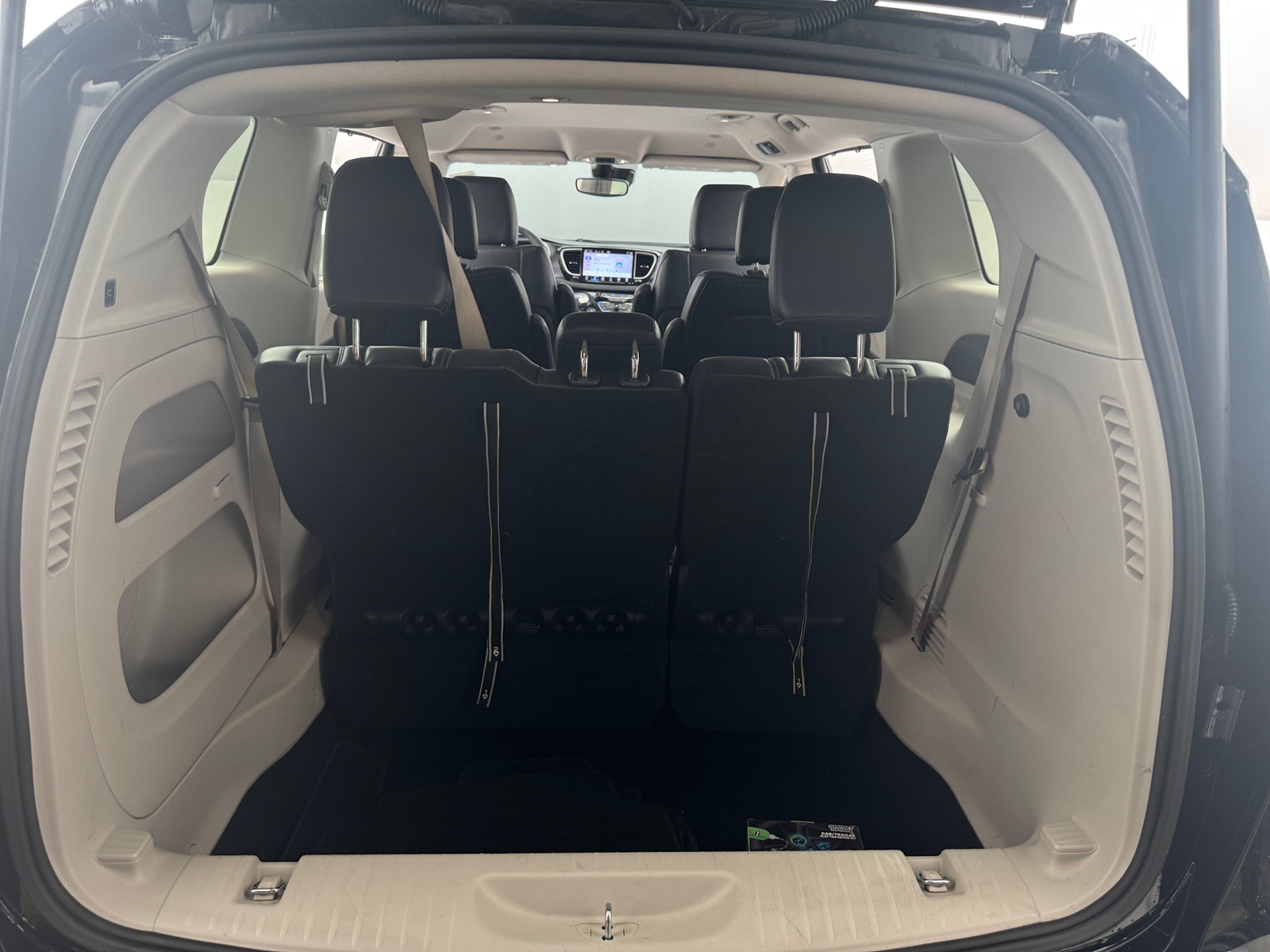 Thumbnail: 2024 Chrysler Pacifica - 6