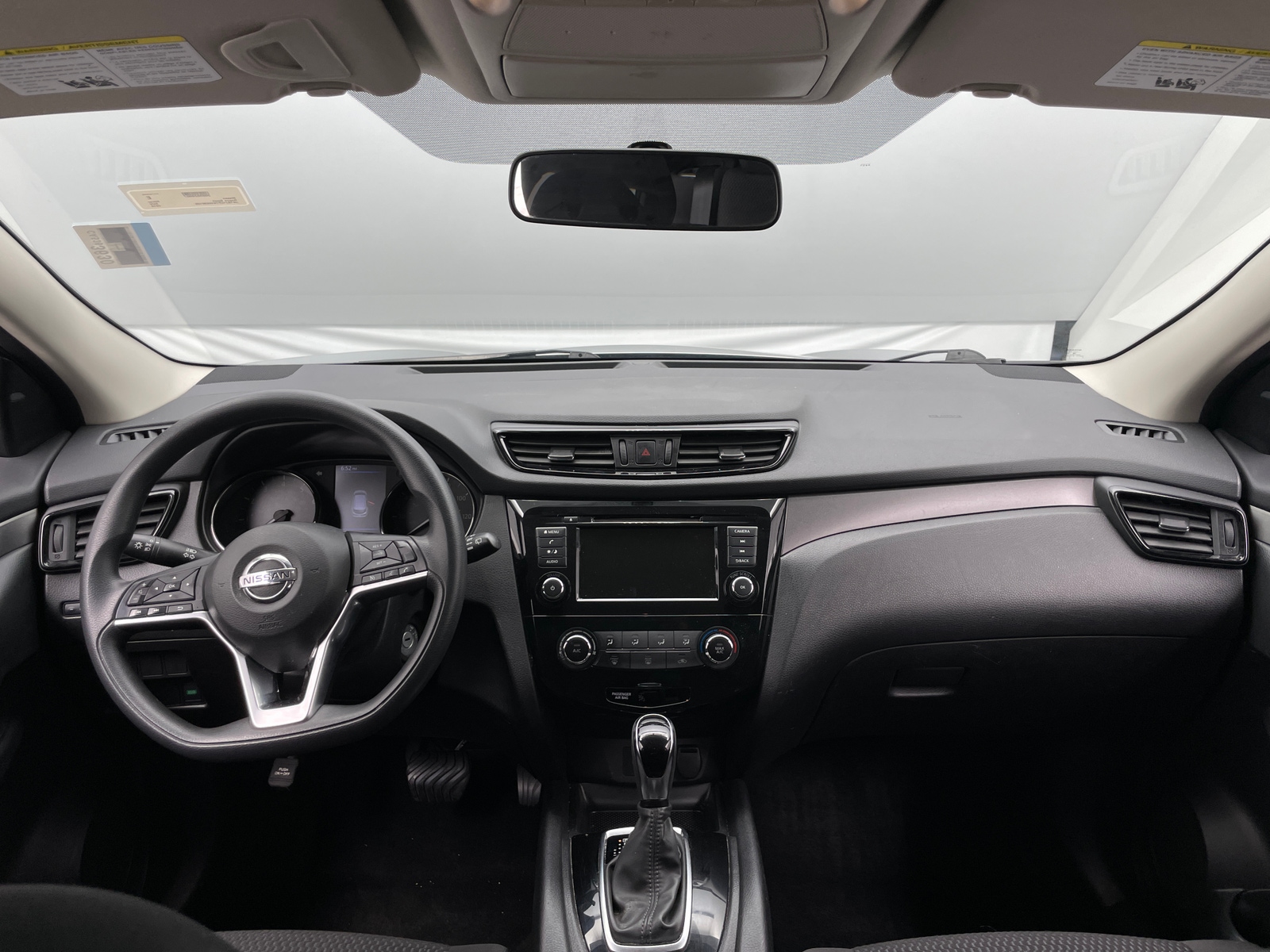 Thumbnail: 2019 Nissan Rogue Sport - 3