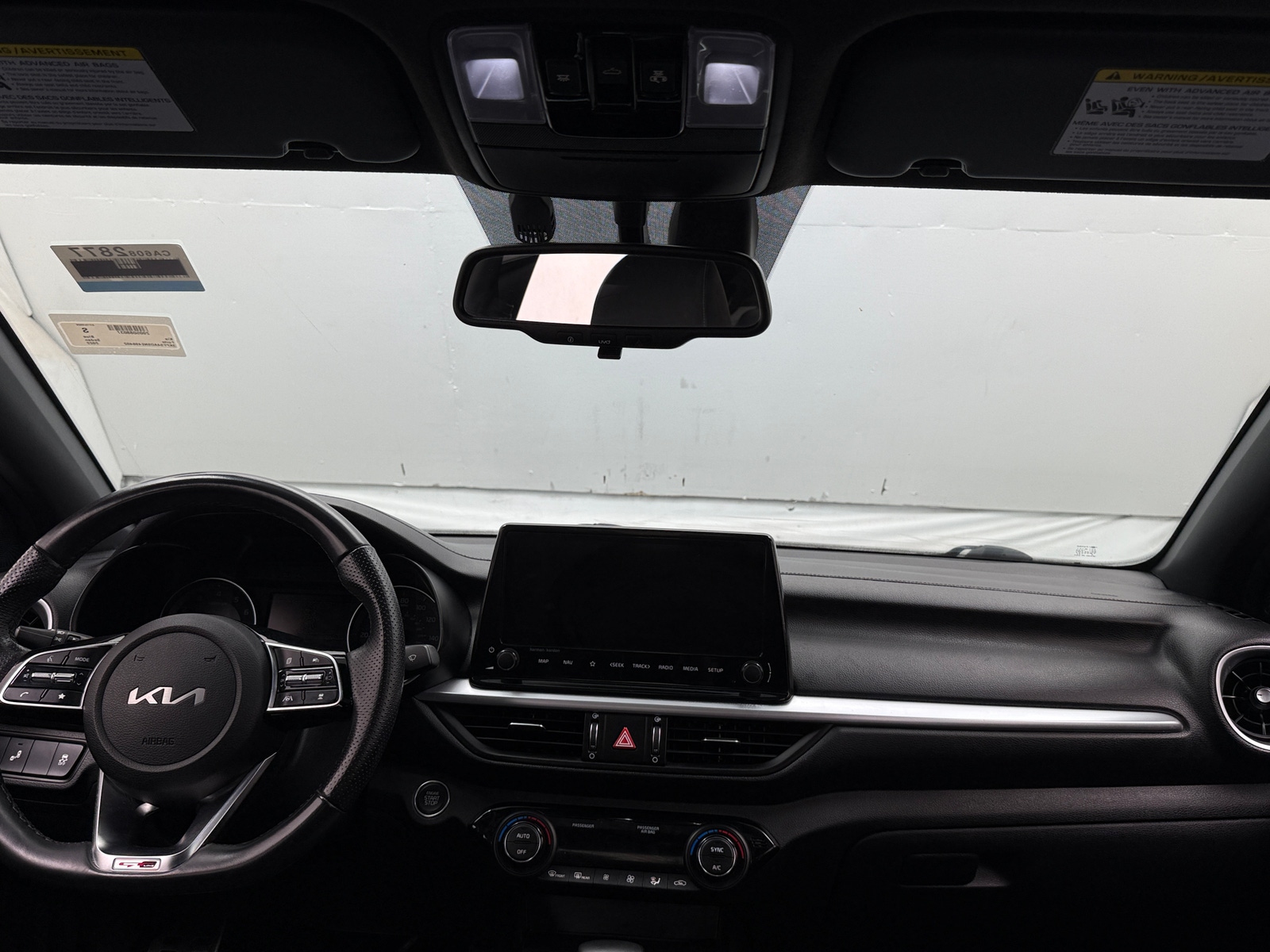 Thumbnail: 2022 Kia Forte - 3