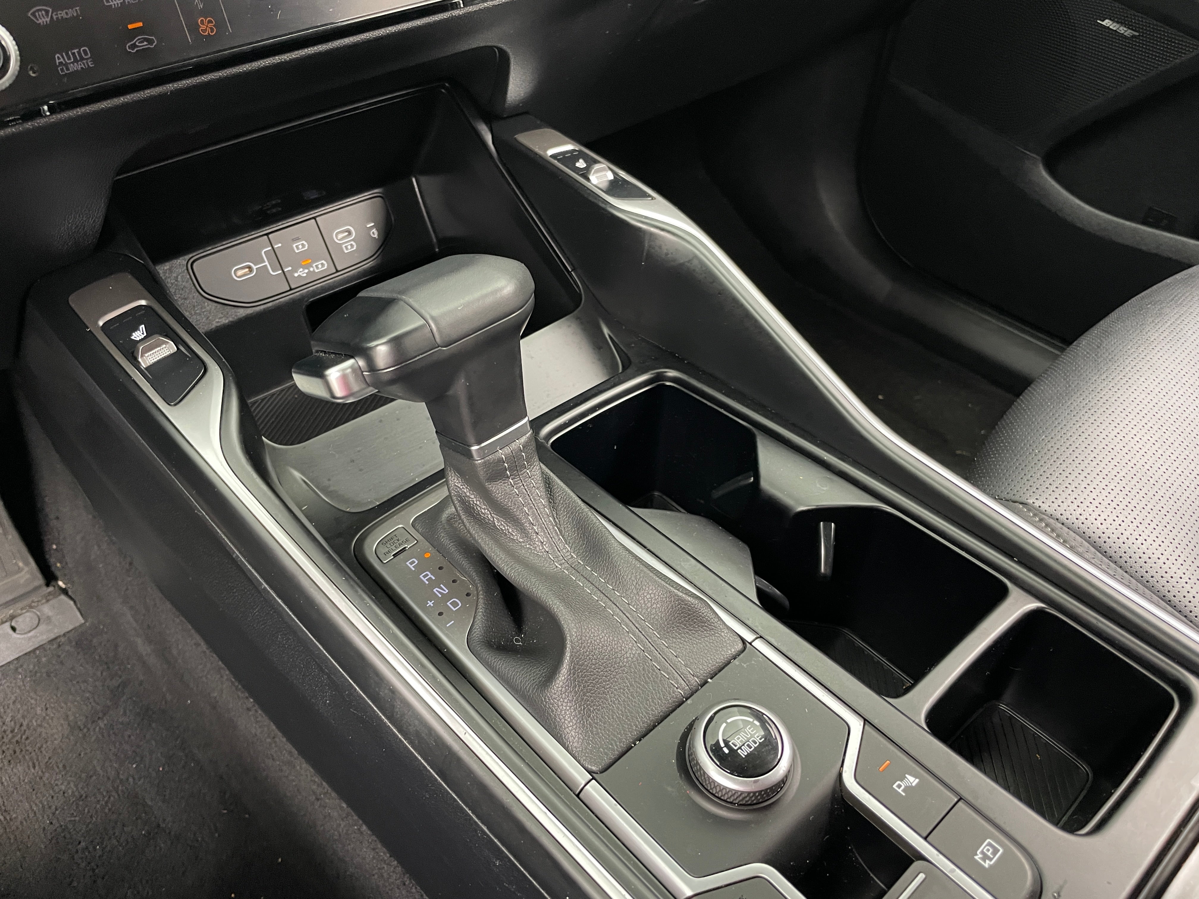 2026 Kia Sorento EX - Photo 8