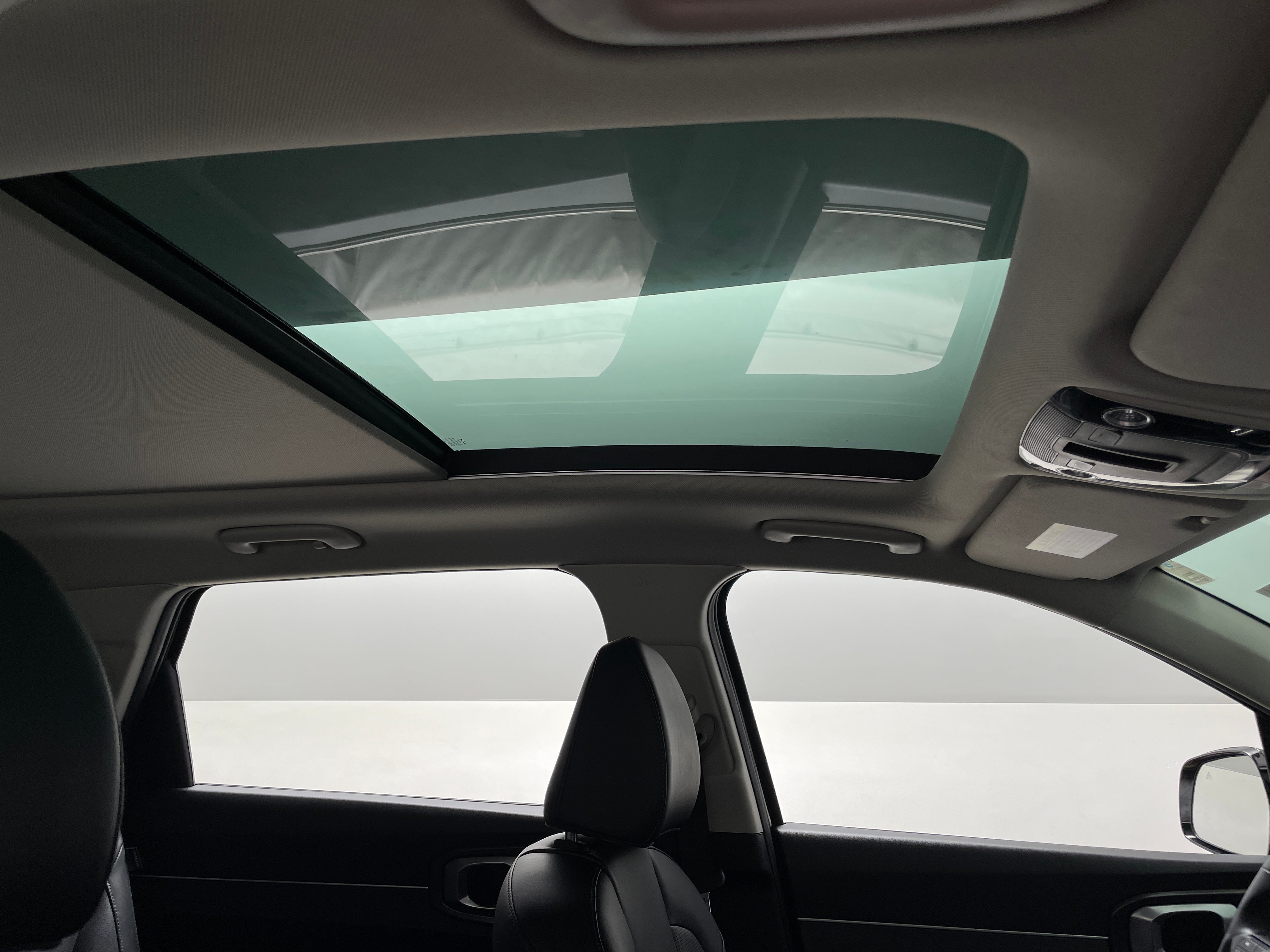 2026 Kia Sorento EX - Photo 17