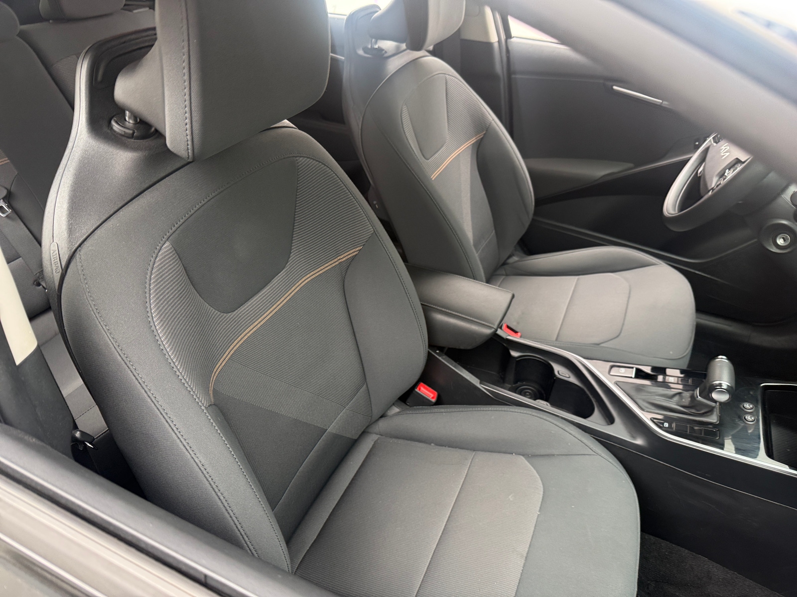 Thumbnail: 2023 Kia Niro - 2
