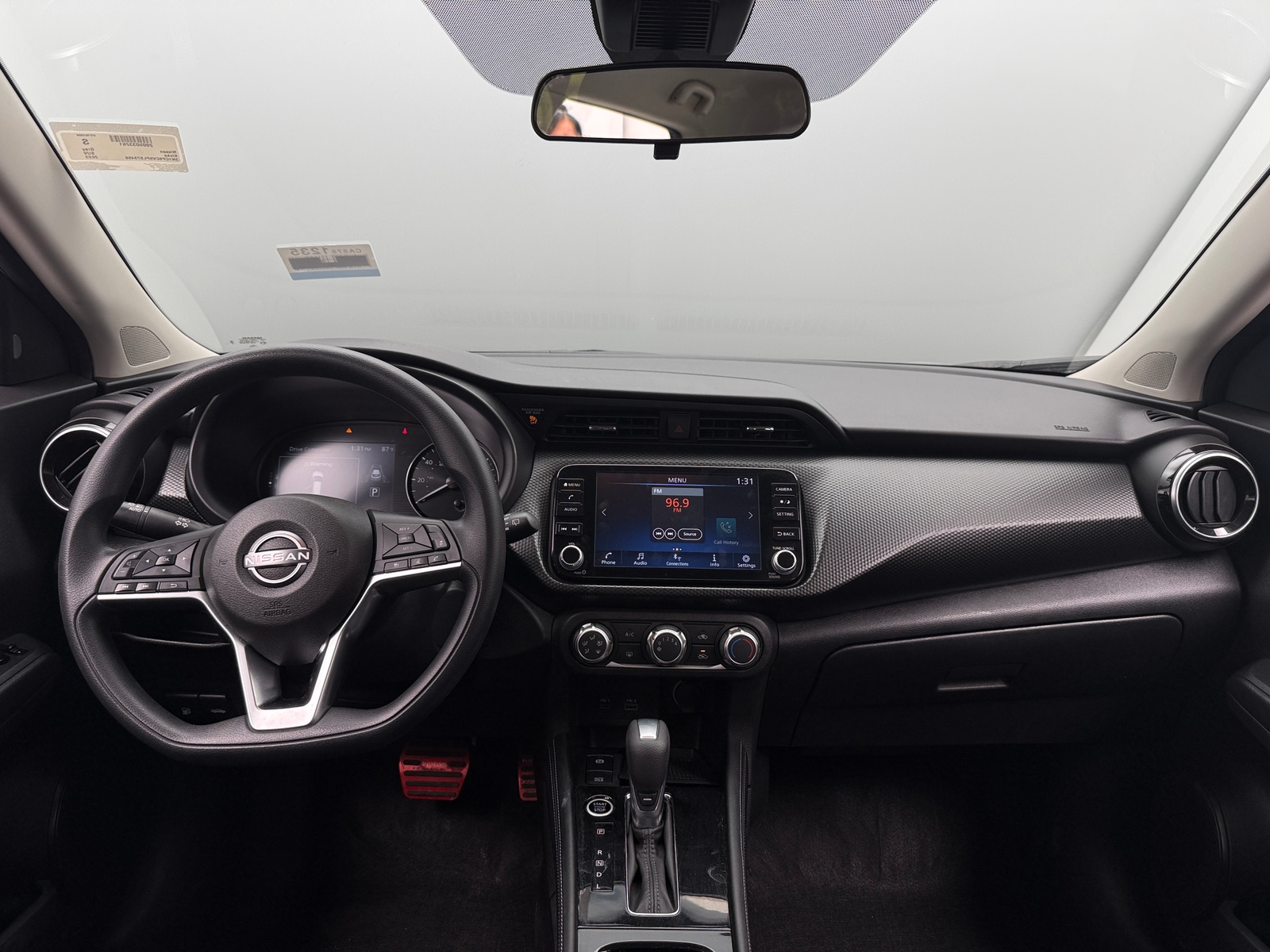 Thumbnail: 2023 Nissan Kicks - 3
