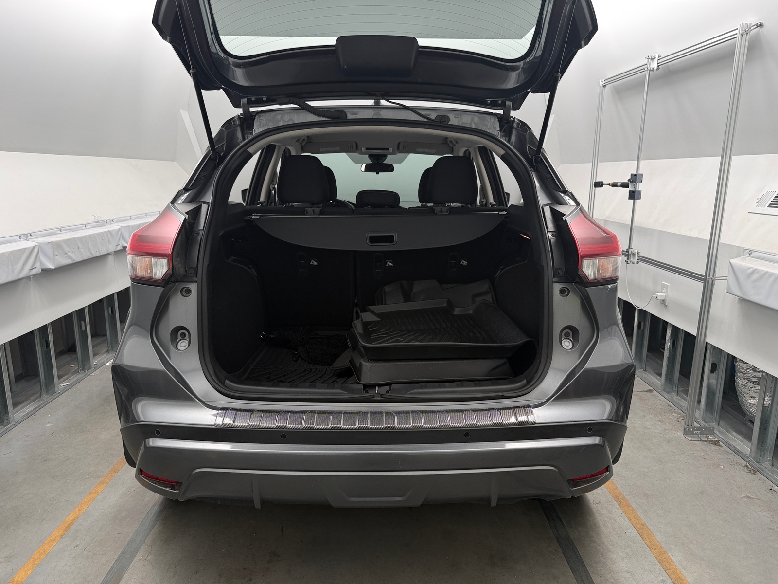Thumbnail: 2023 Nissan Kicks - 7
