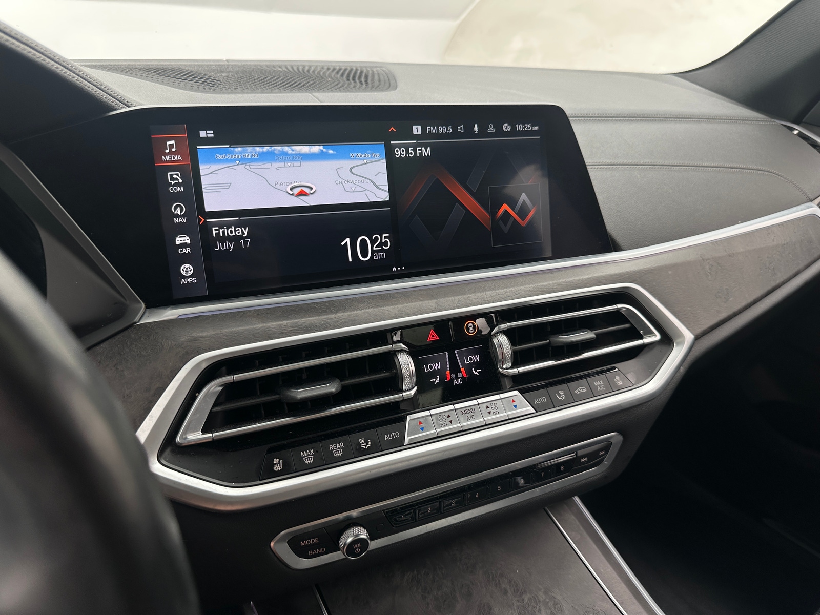Thumbnail: 2022 BMW X5 - 3
