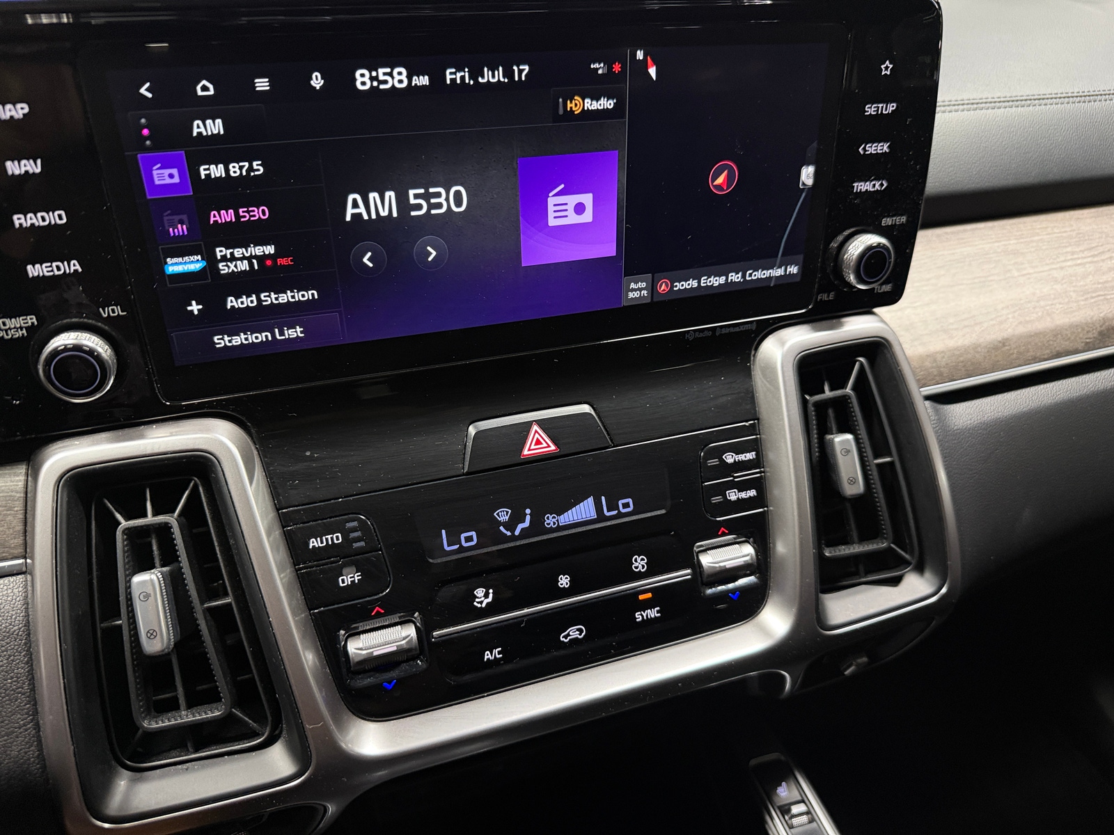 Thumbnail: 2023 Kia Sorento - 3