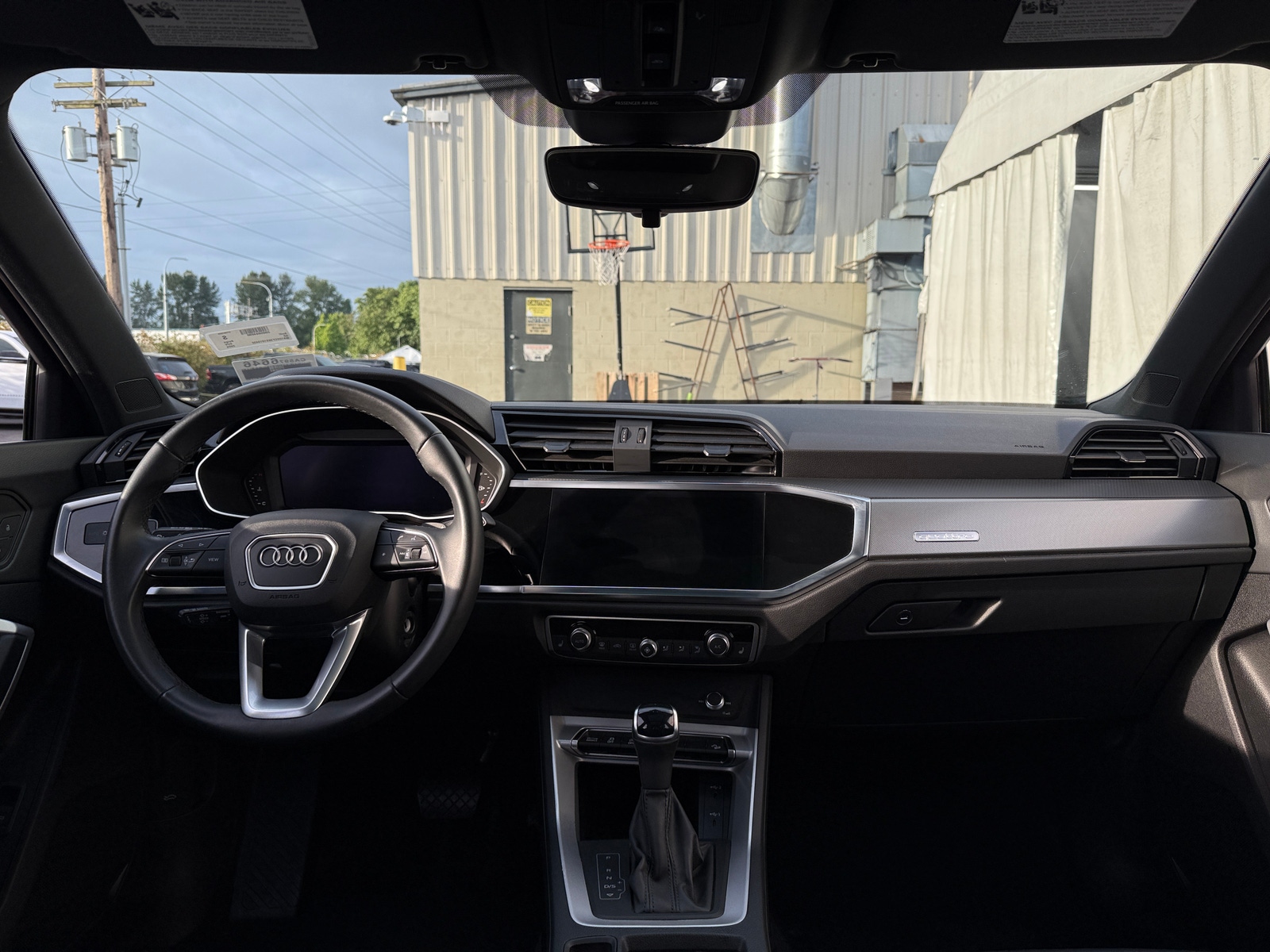 Thumbnail: 2025 Audi Q3 - 2