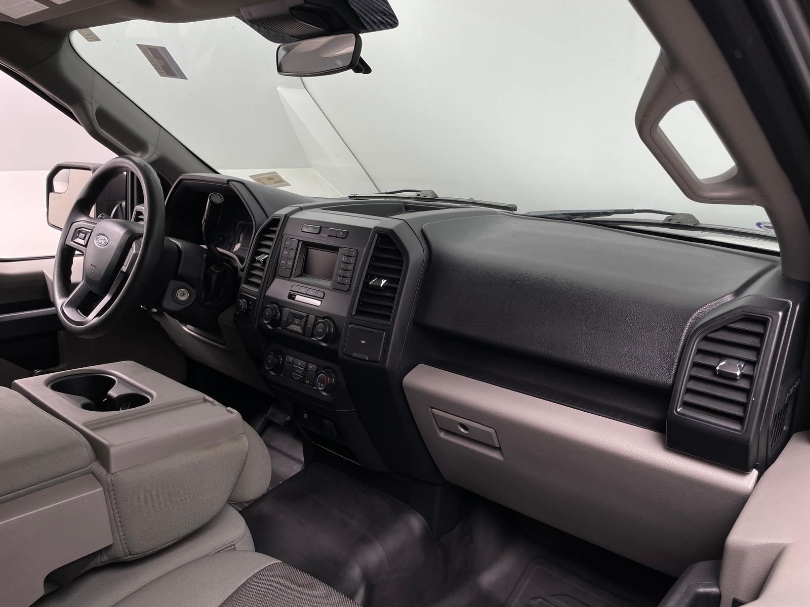 Thumbnail: 2020 Ford Econoline - 3