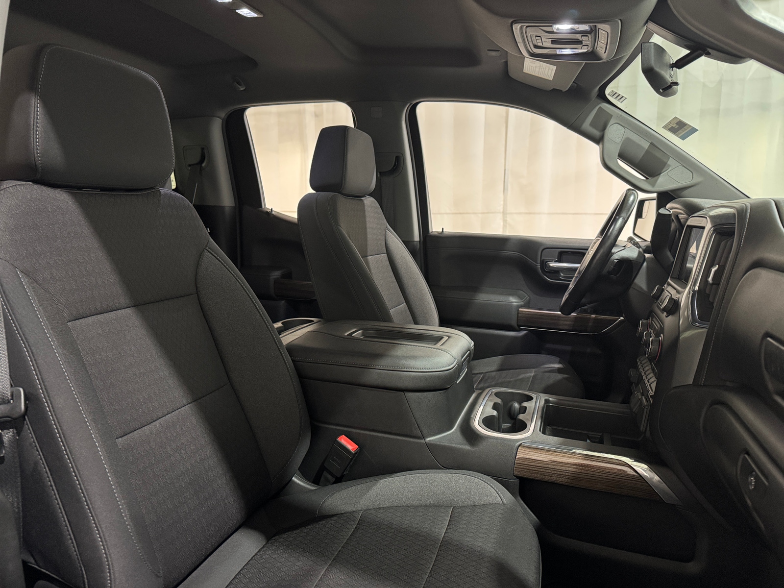 Thumbnail: 2020 Chevrolet Silverado 1500 - 2