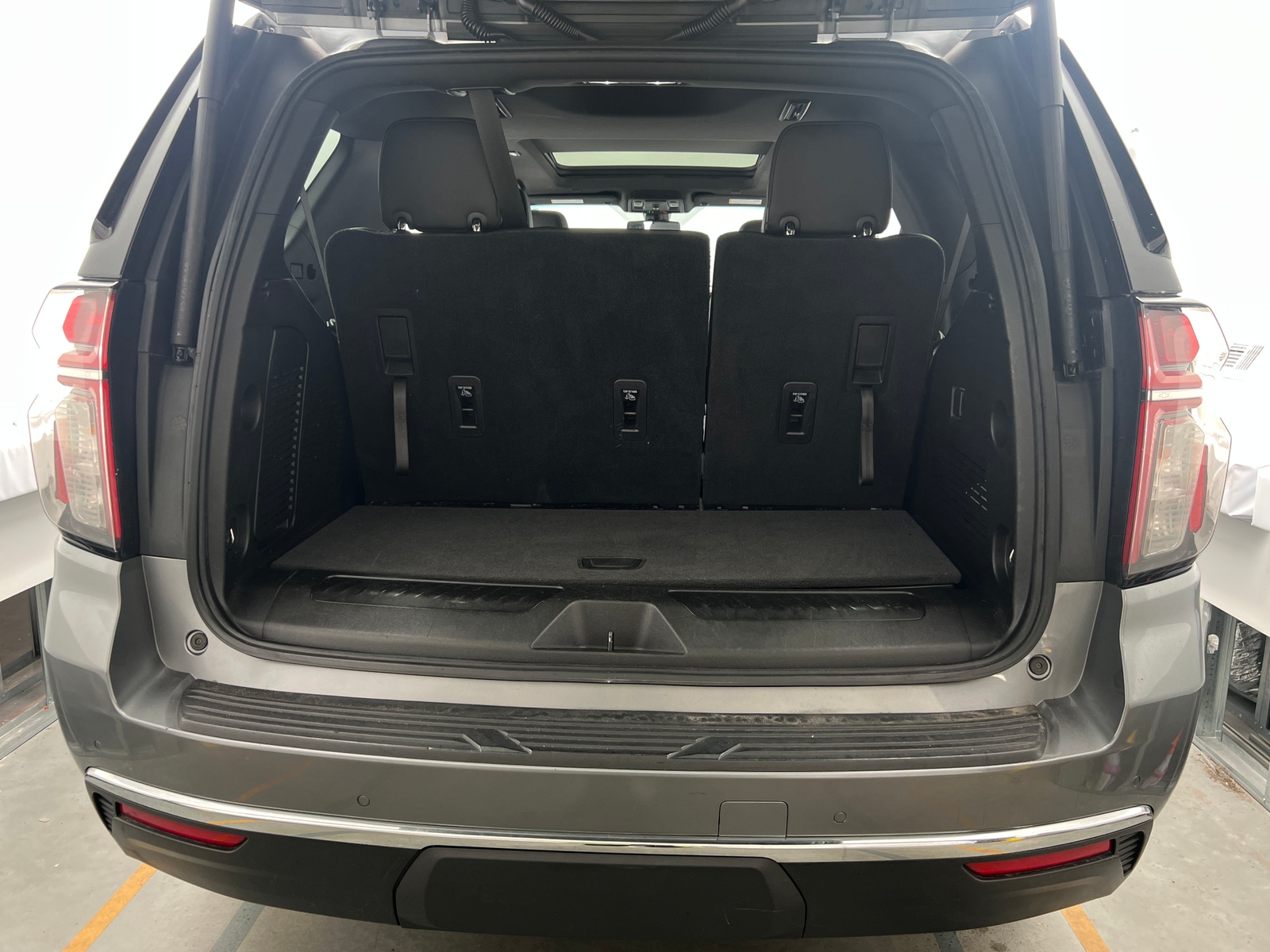 Thumbnail: 2021 Chevrolet Tahoe - 6