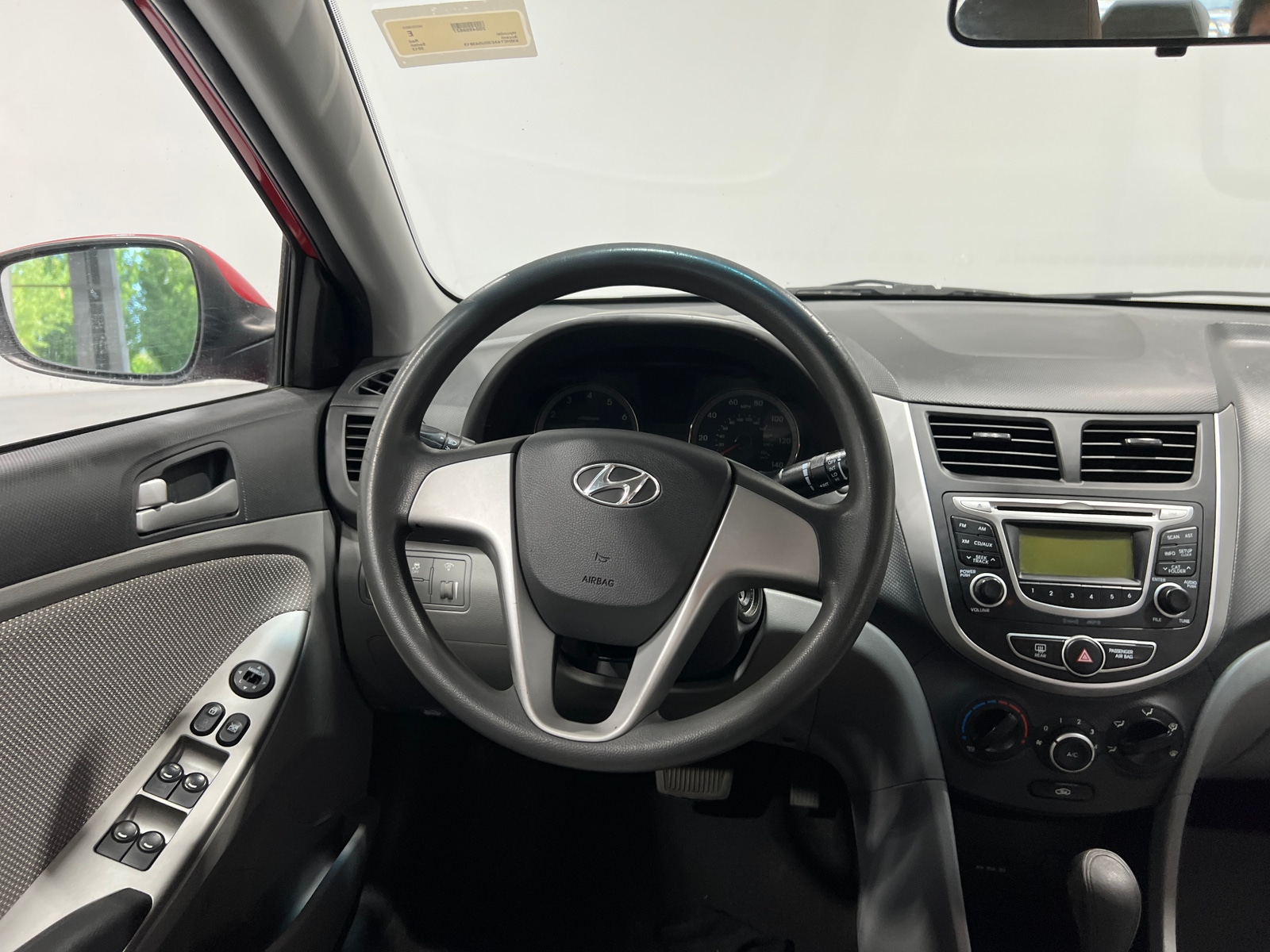 Thumbnail: 2013 Hyundai Accent - 5