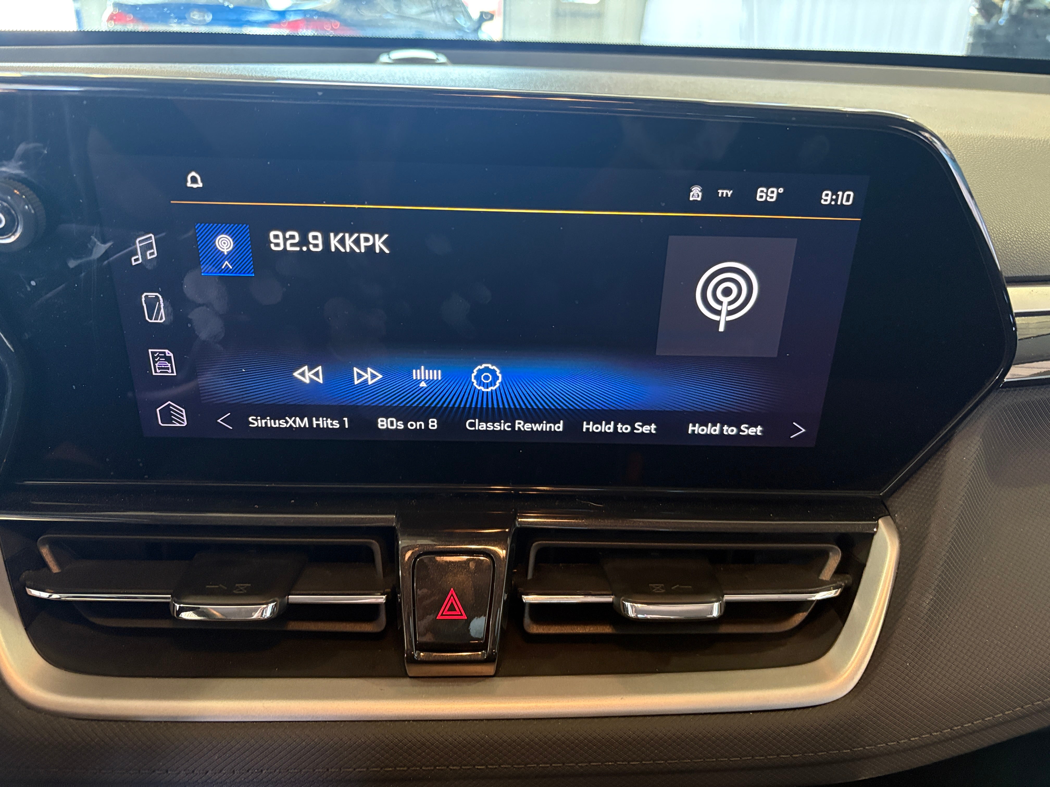 2025 Chevrolet Trailblazer LT - Photo 12