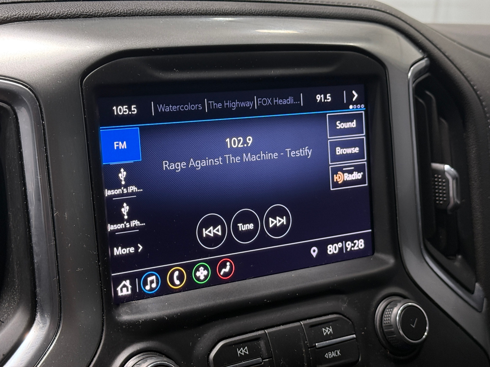 Thumbnail: 2019 Chevrolet Silverado 1500 - 3
