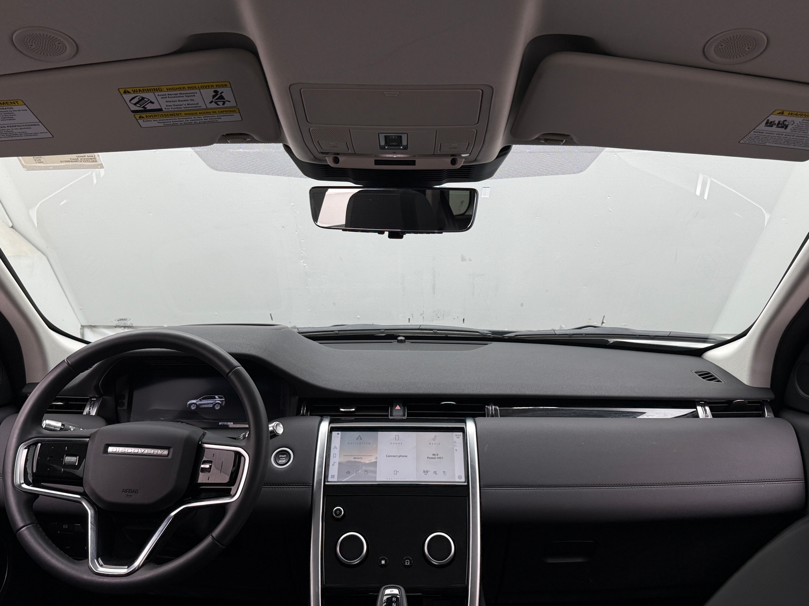 Thumbnail: 2021 Land Rover Discovery Sport - 2
