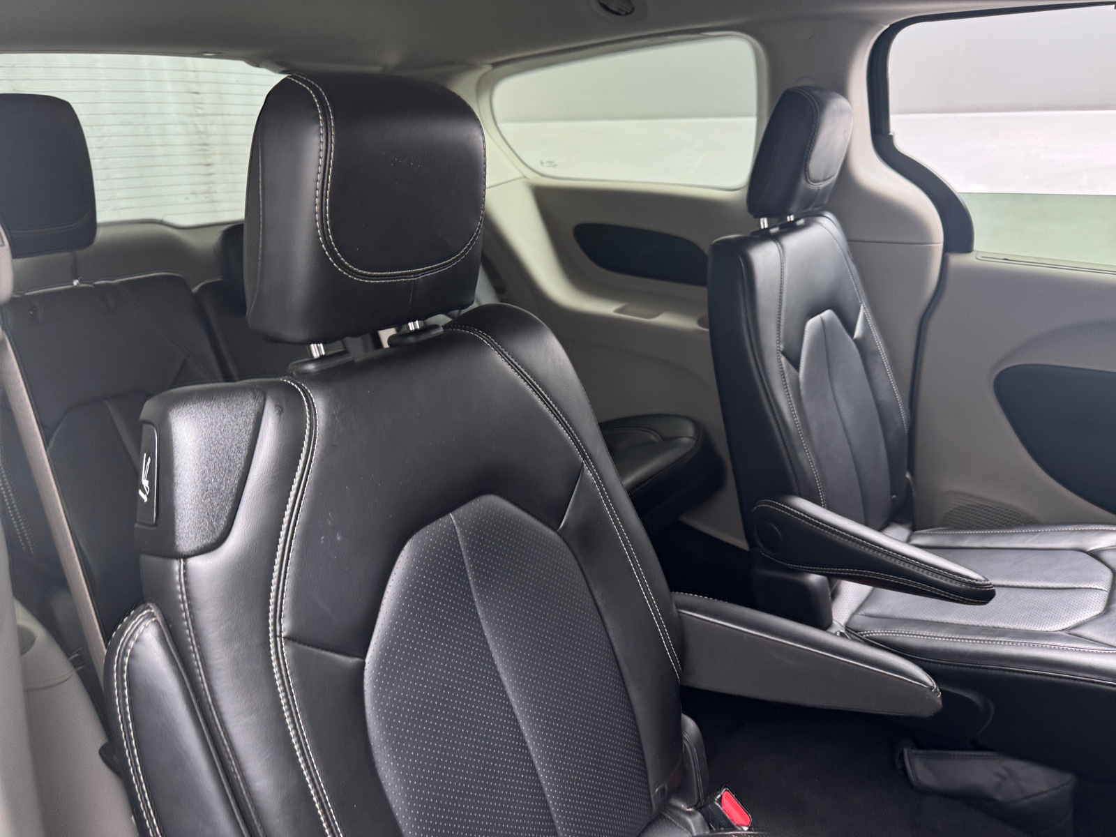 Thumbnail: 2024 Chrysler Pacifica - 5