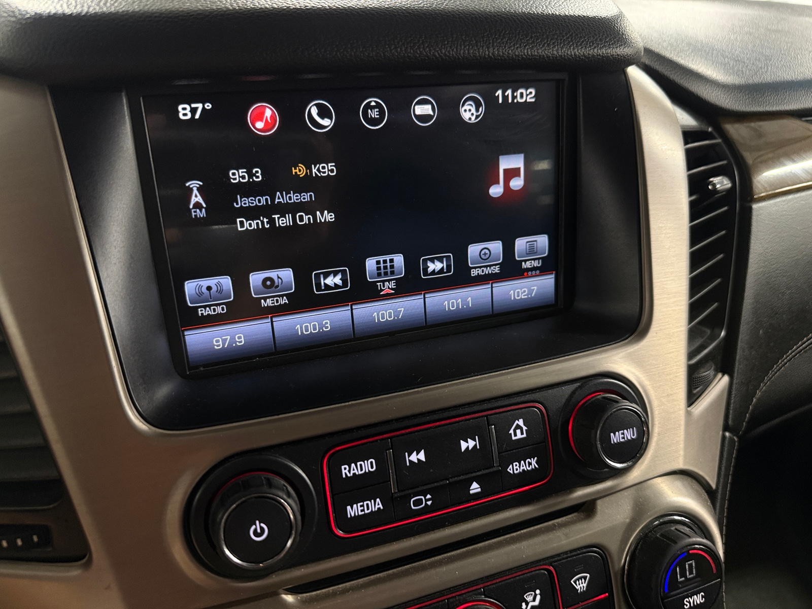 Thumbnail: 2016 GMC Yukon XL - 3