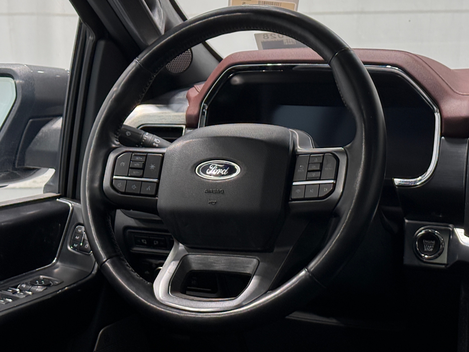 Thumbnail: 2022 Ford Econoline - 4