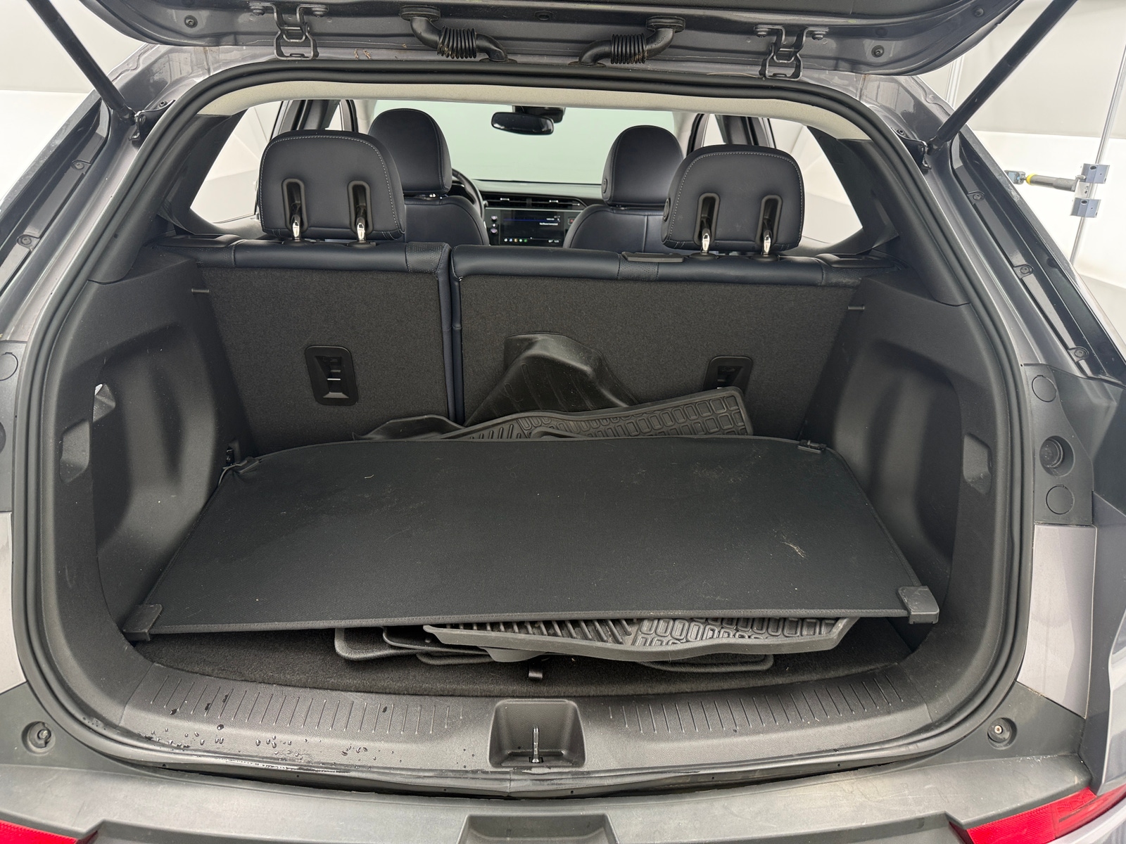 Thumbnail: 2023 Chevrolet Bolt EUV - 6