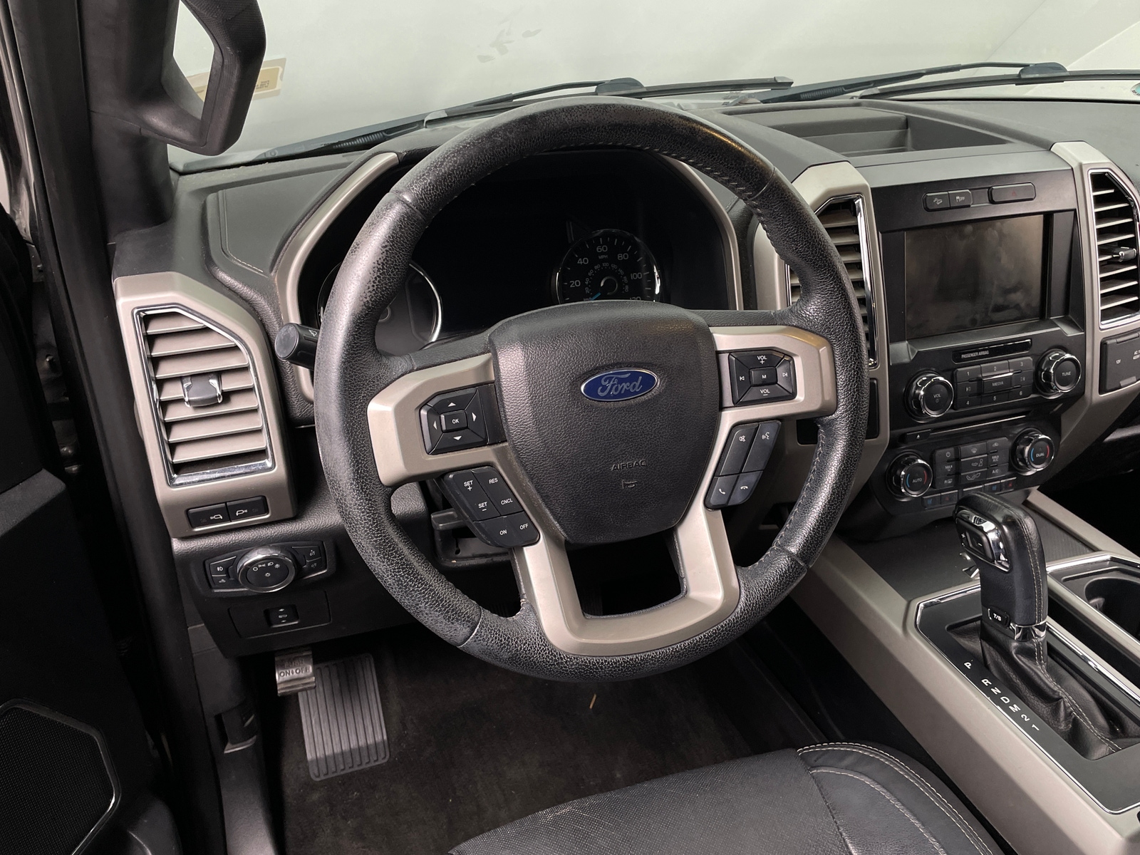 Thumbnail: 2015 Ford Econoline - 4