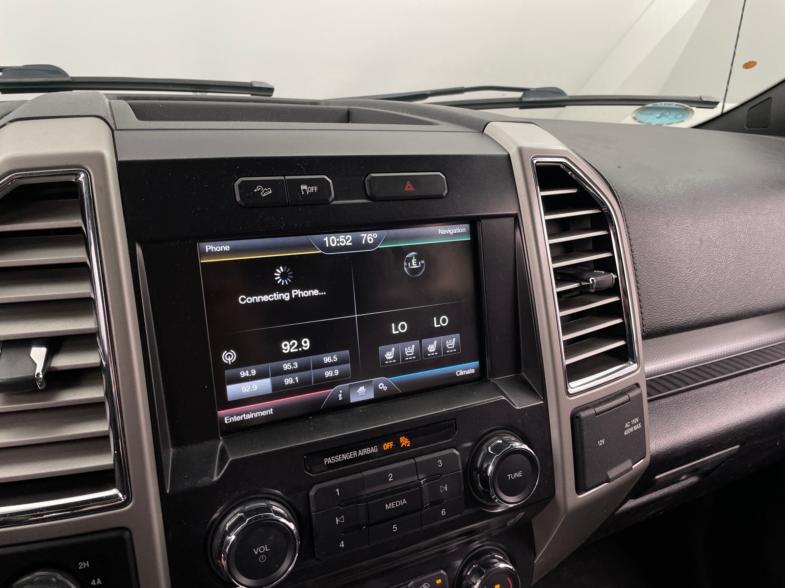 Thumbnail: 2015 Ford Econoline - 3