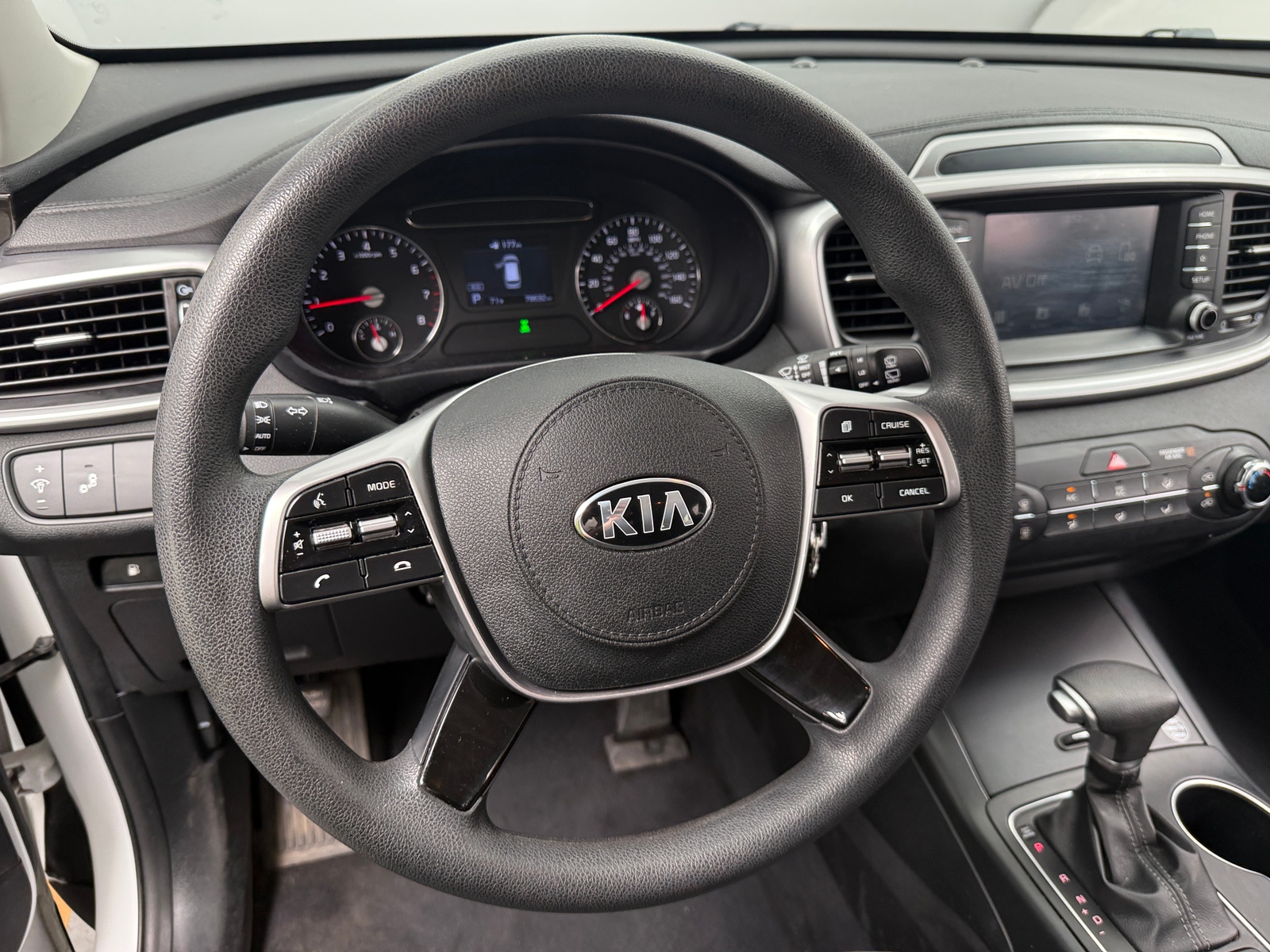 Thumbnail: 2020 Kia Sorento - 5