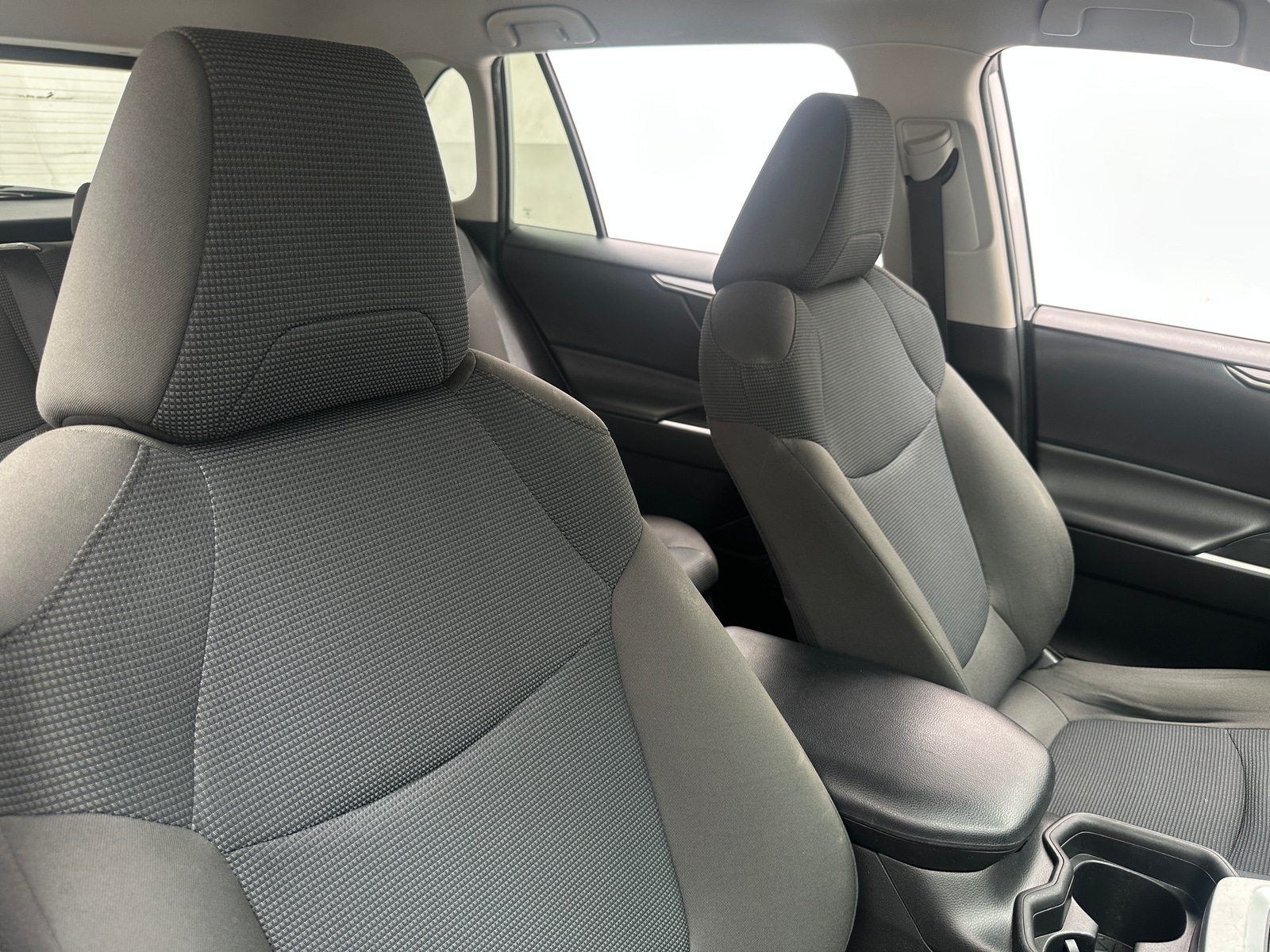 Thumbnail: 2021 Toyota RAV4 - 2