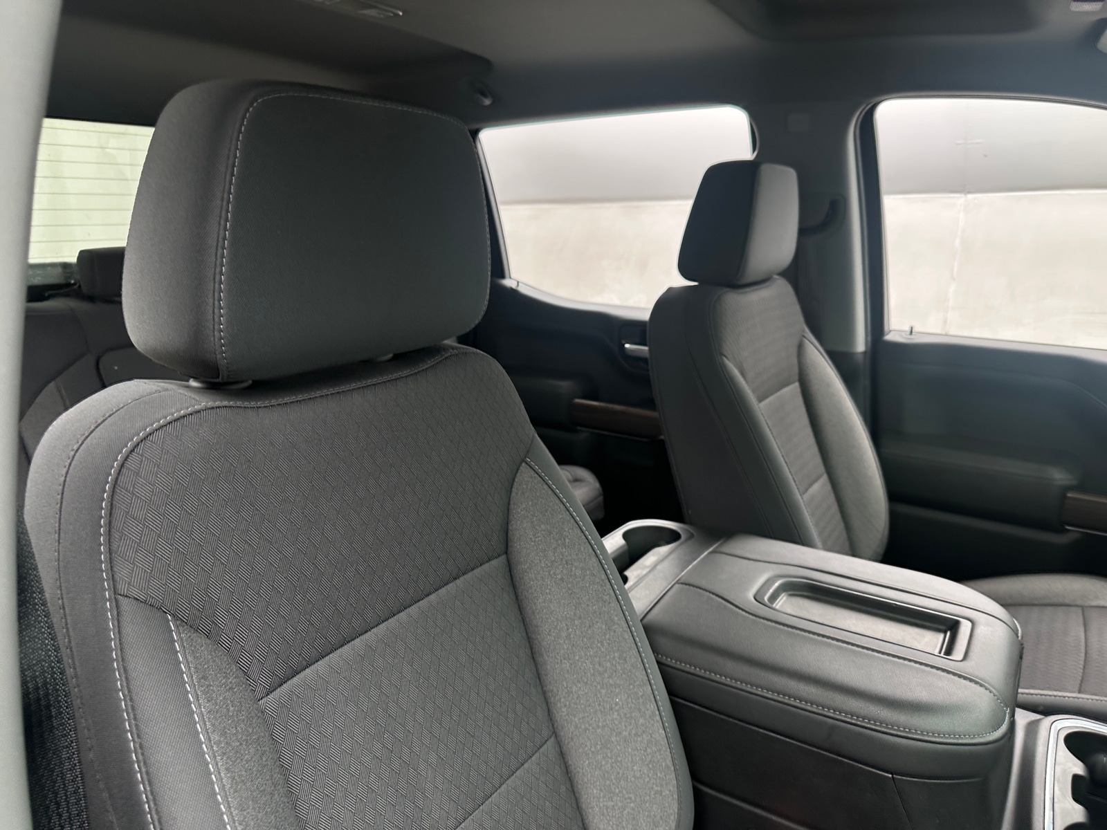 Thumbnail: 2020 Chevrolet Silverado 1500 - 2
