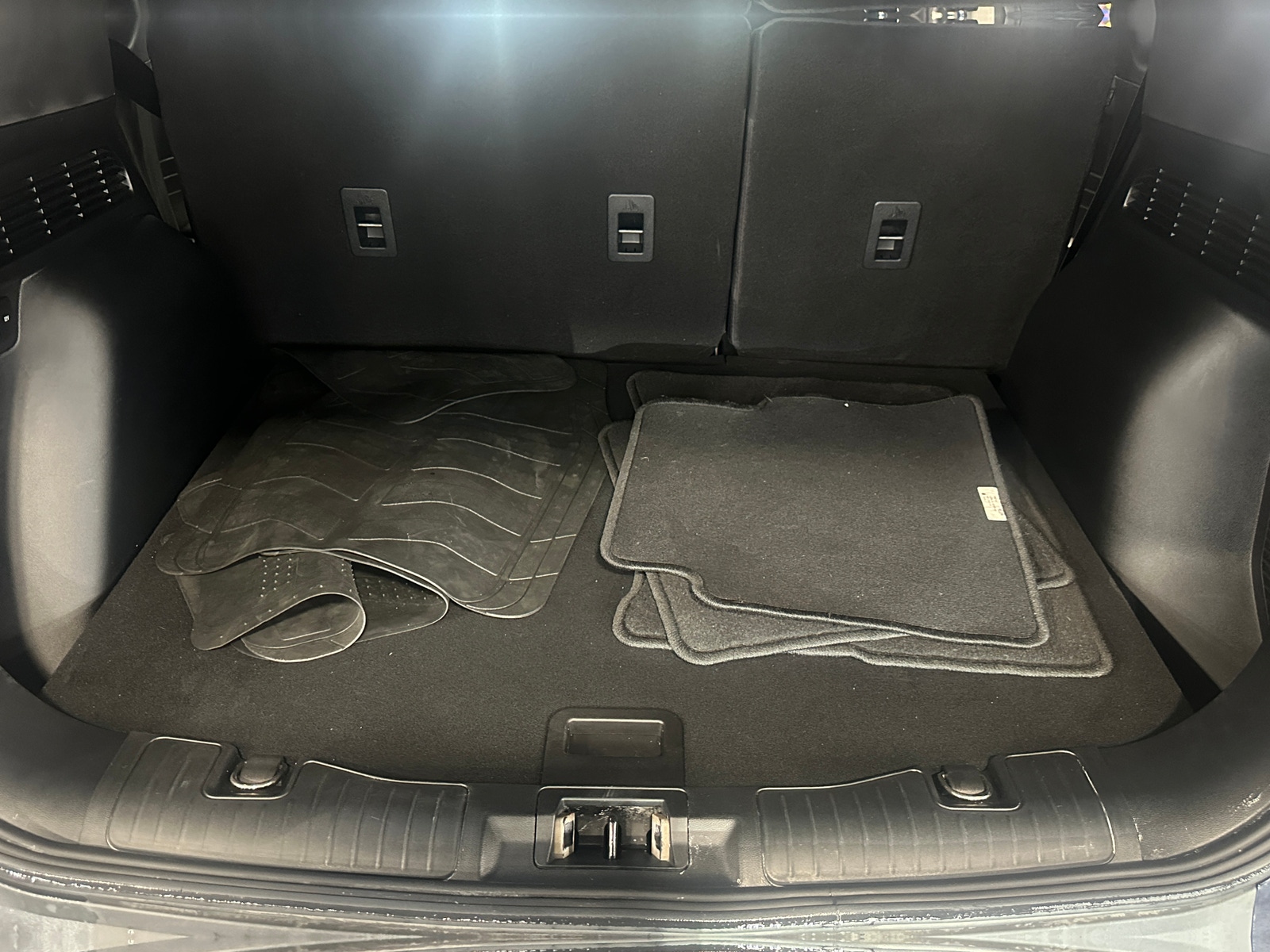 Thumbnail: 2021 Ford Escape - 7