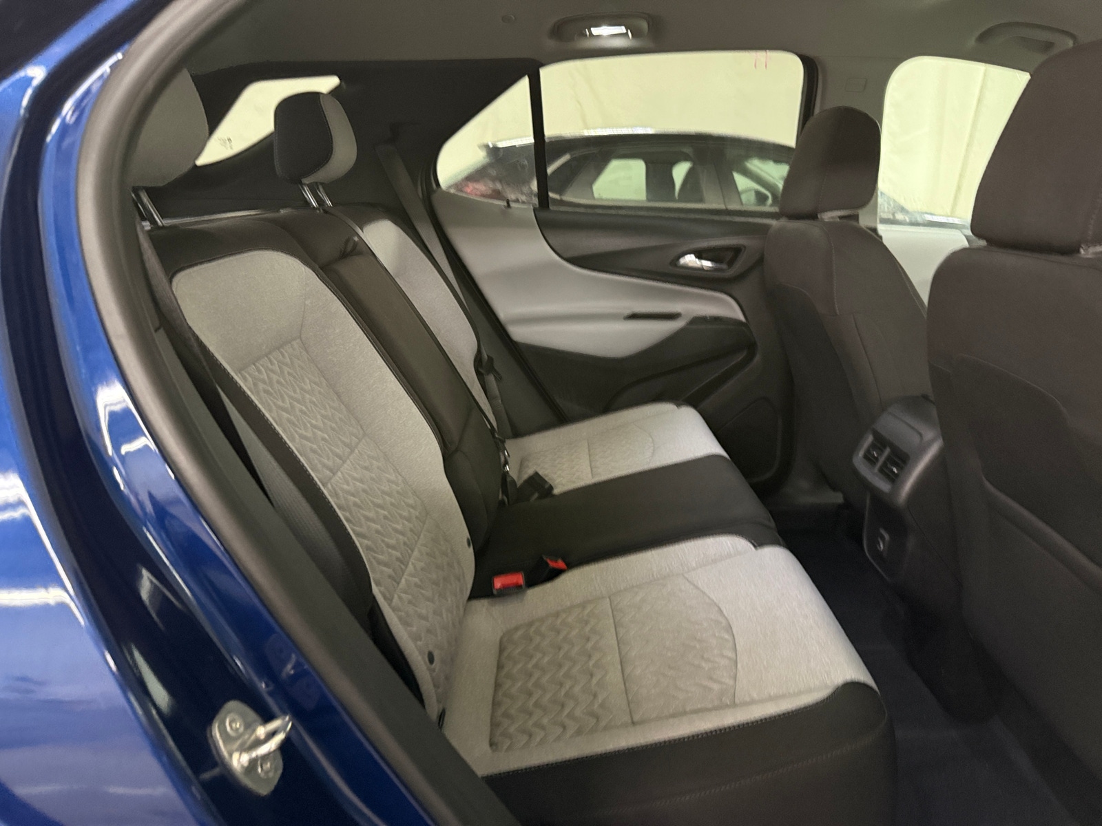 Thumbnail: 2022 Chevrolet Equinox - 6
