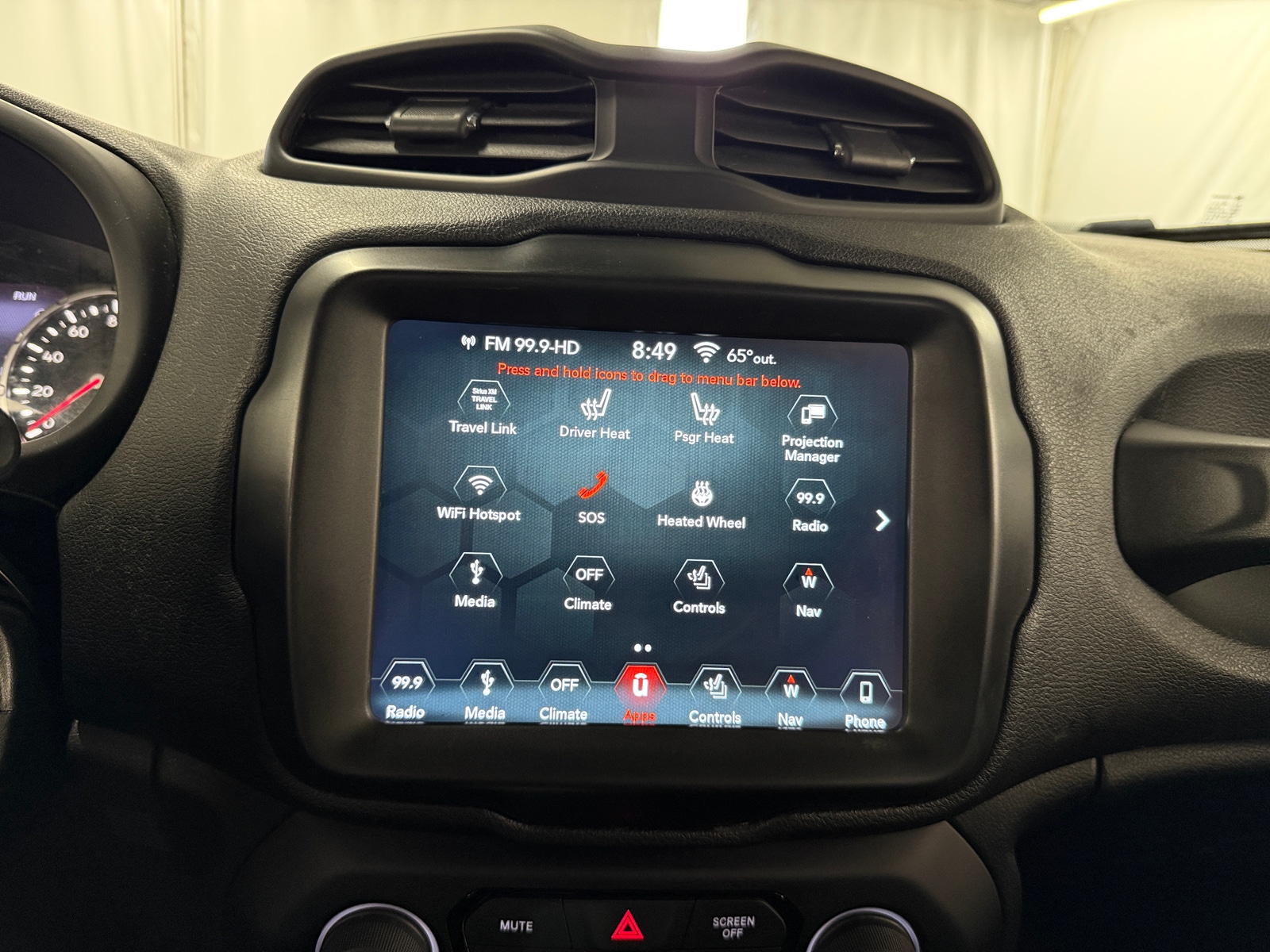 Thumbnail: 2018 Jeep Renegade - 4