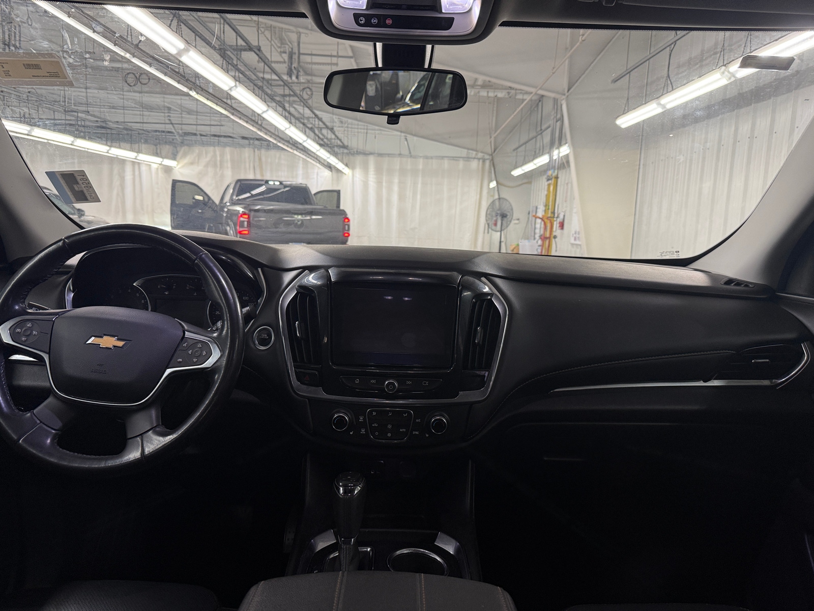 Thumbnail: 2019 Chevrolet Traverse - 3