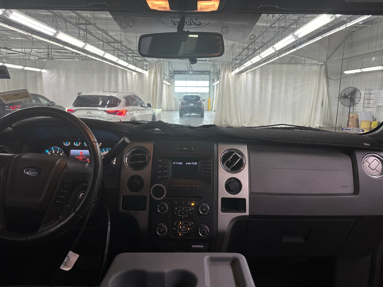 Thumbnail: 2014 Ford Econoline - 3