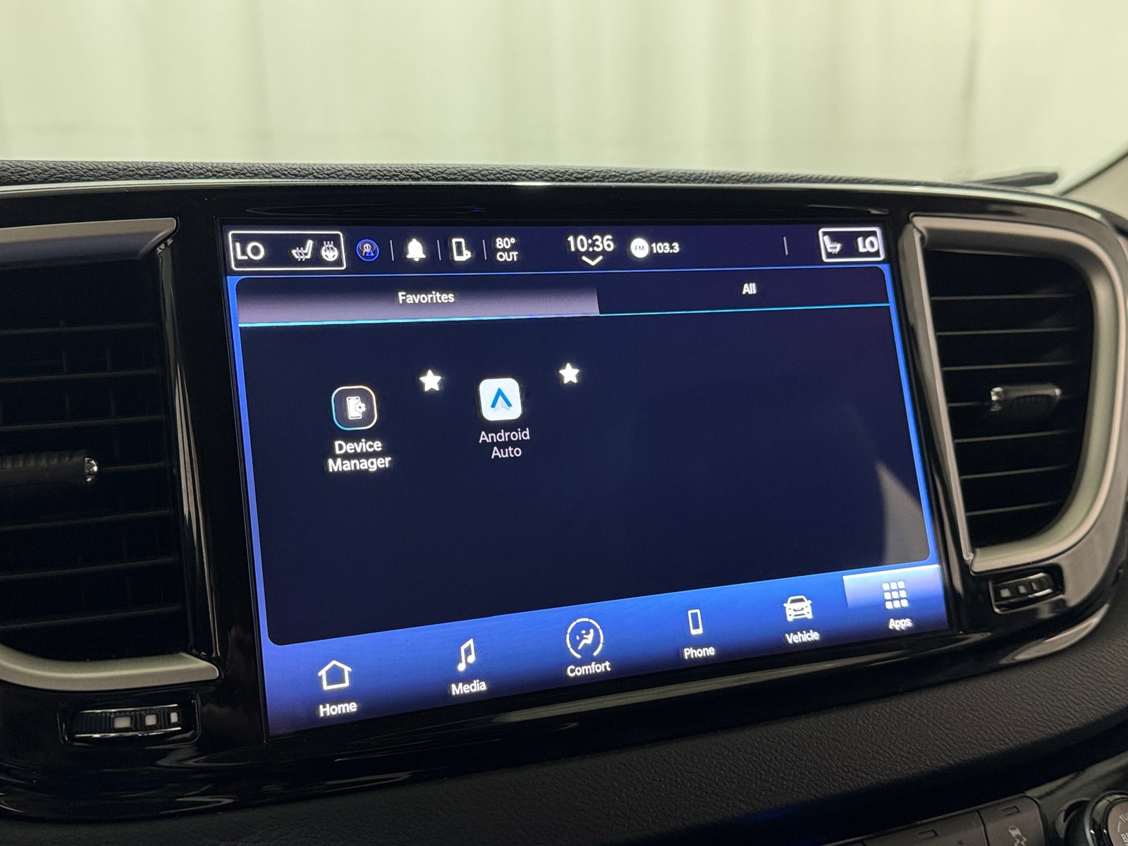 Thumbnail: 2024 Chrysler Pacifica - 3