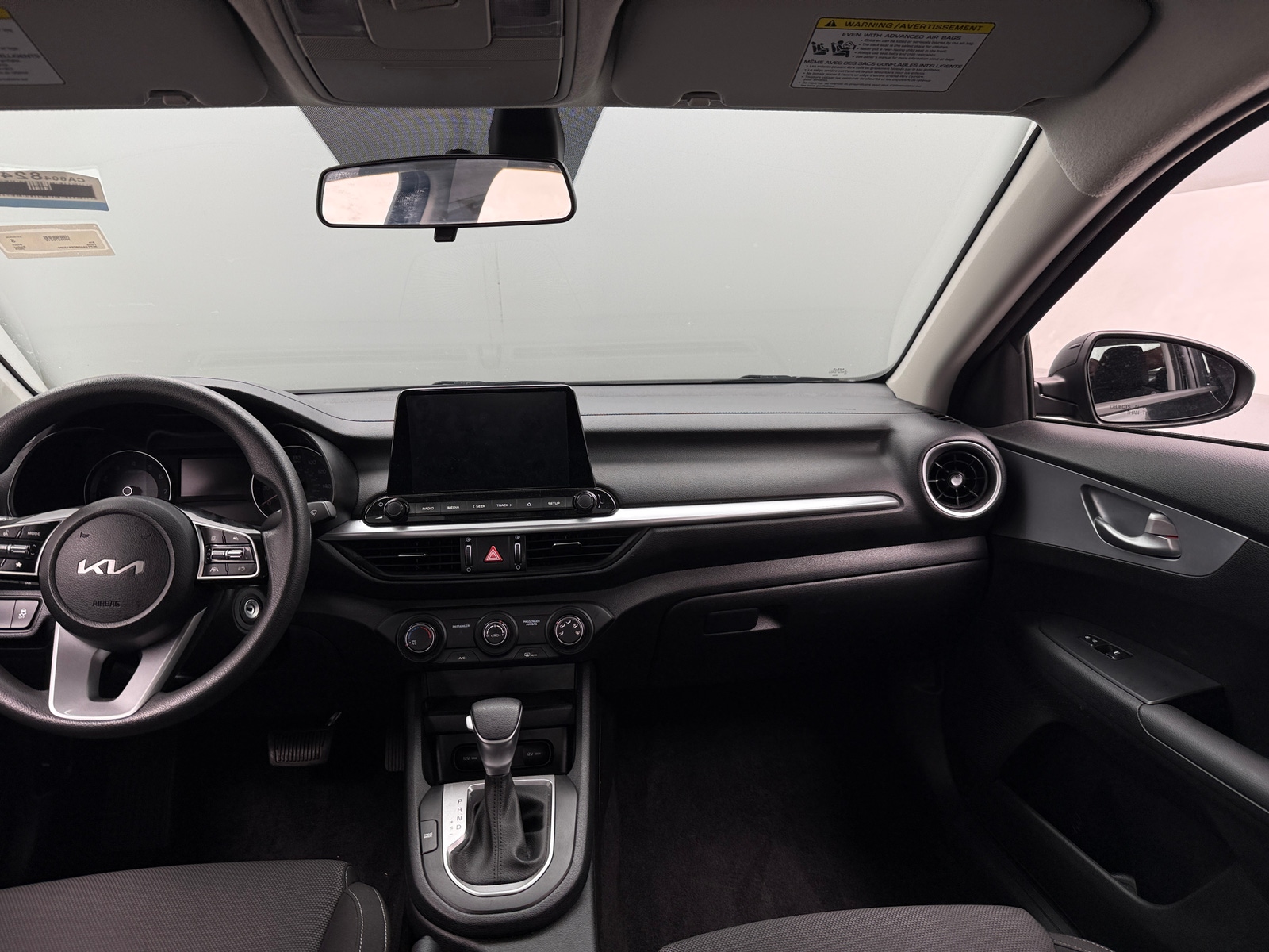 Thumbnail: 2023 Kia Forte - 3