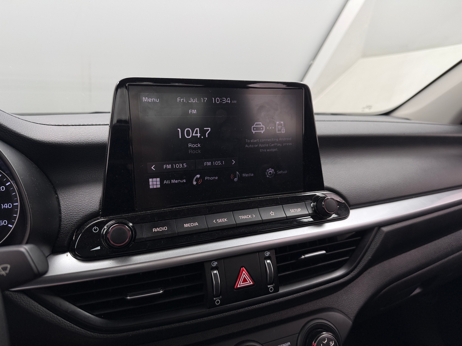 Thumbnail: 2023 Kia Forte - 4
