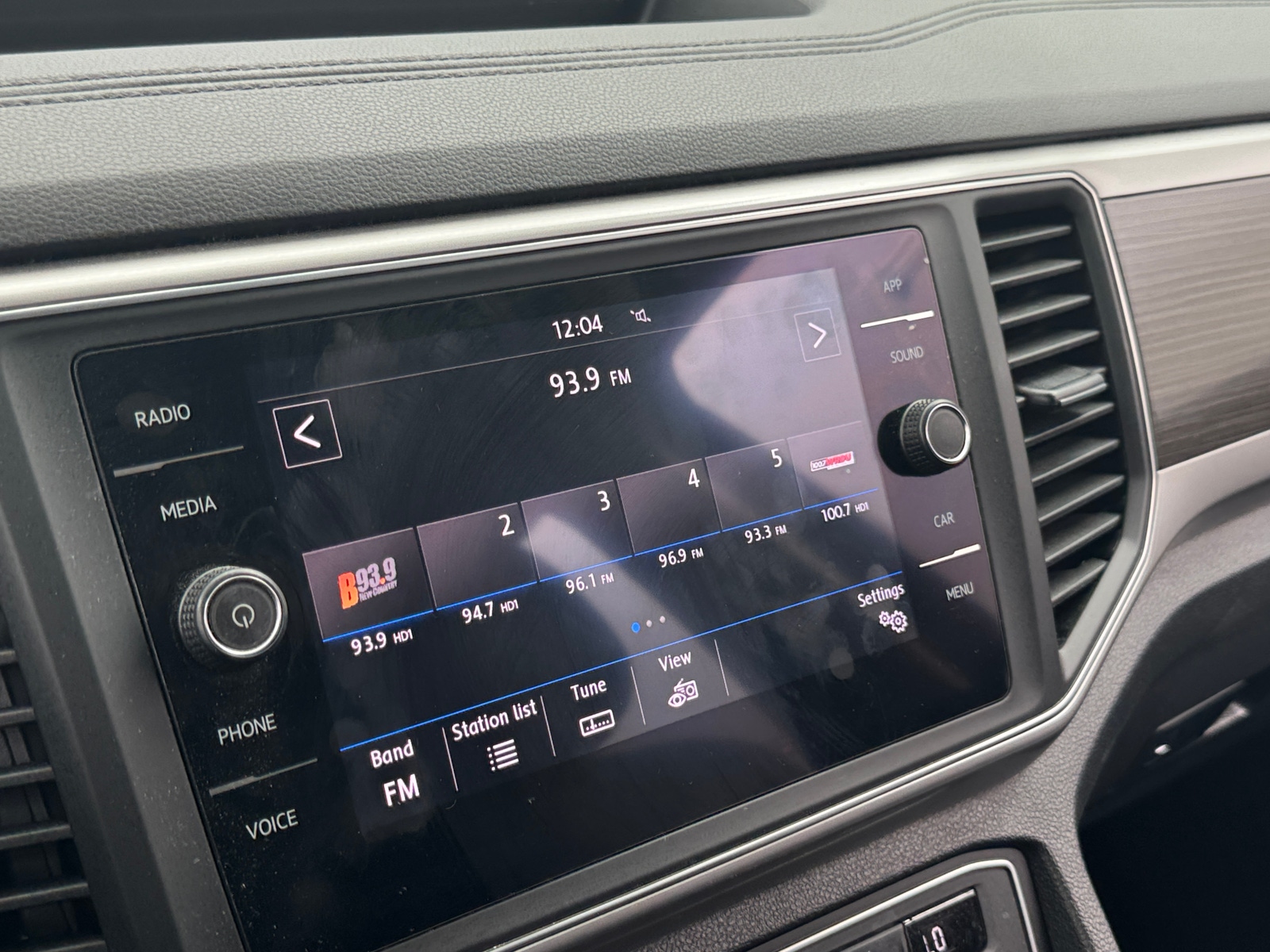 Thumbnail: 2019 Volkswagen Atlas - 3