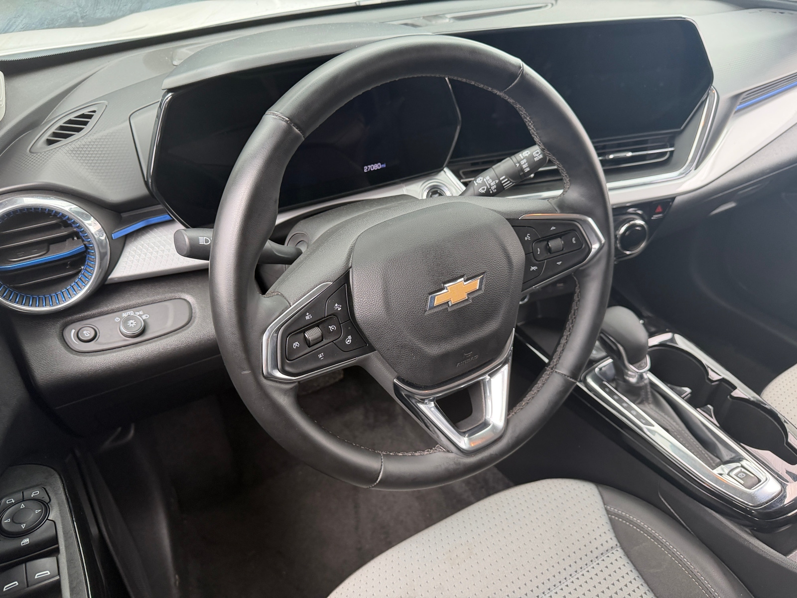 Thumbnail: 2025 Chevrolet Trax - 5