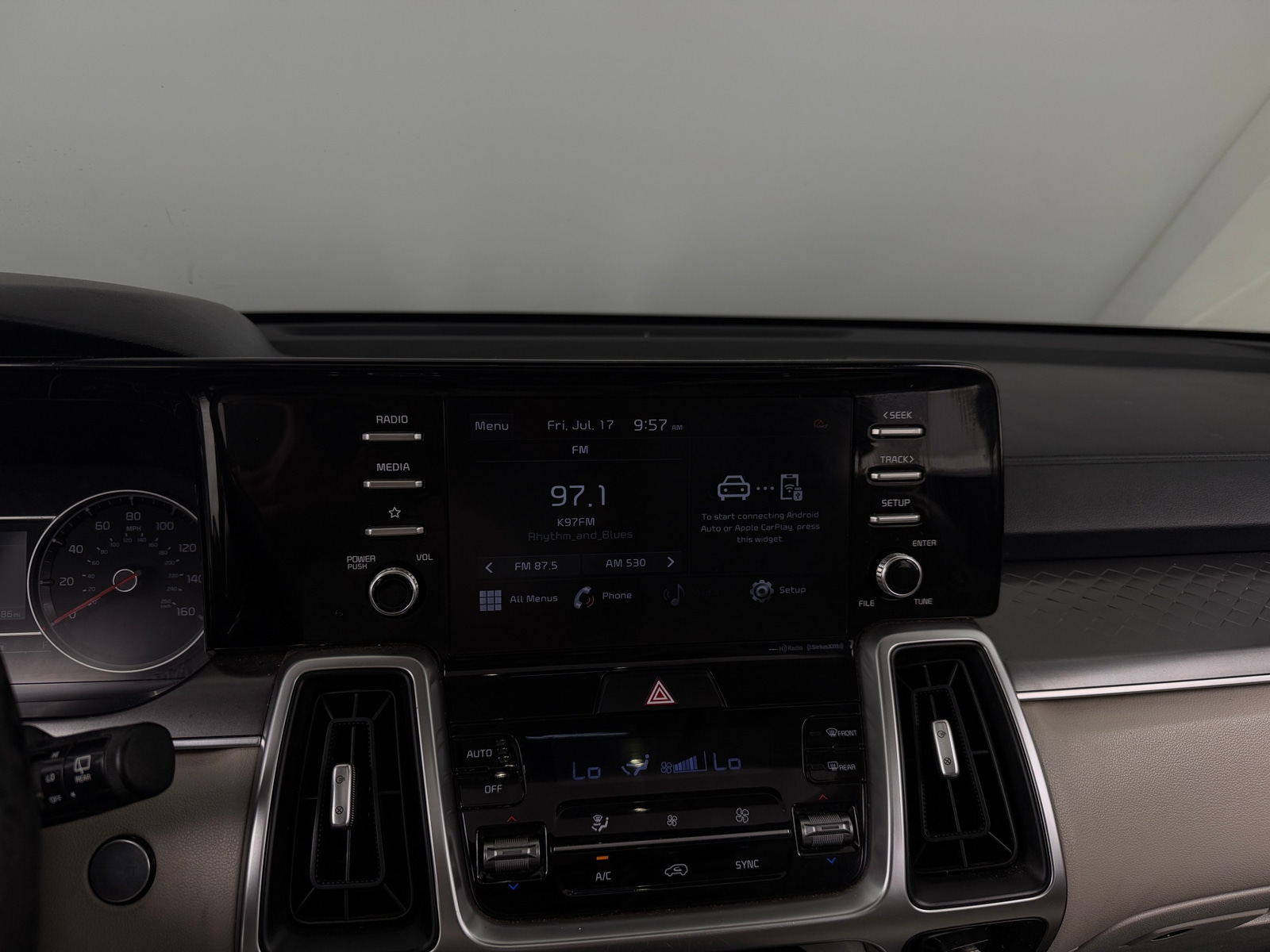 Thumbnail: 2021 Kia Sorento - 3