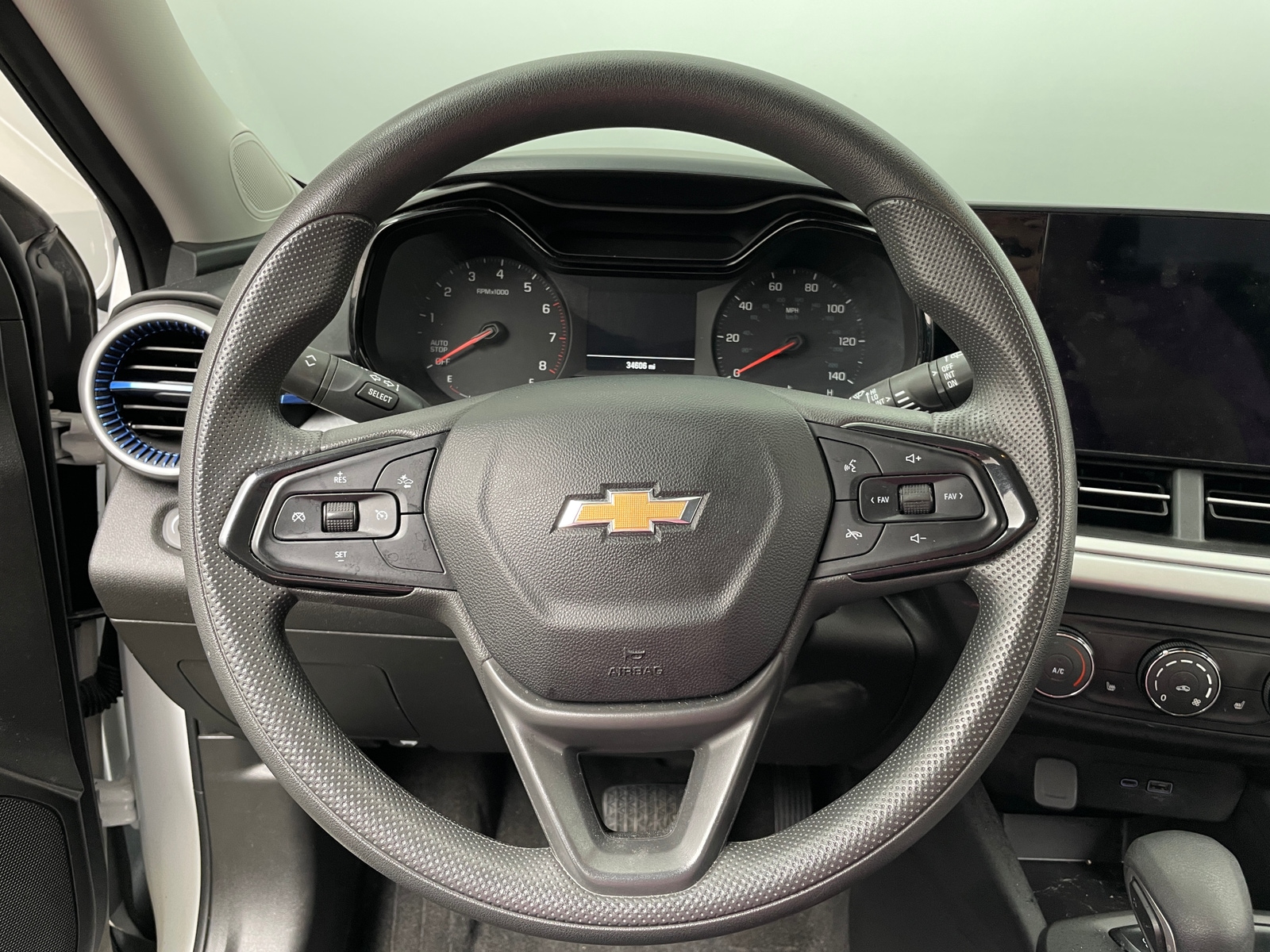 Thumbnail: 2024 Chevrolet Trax - 5