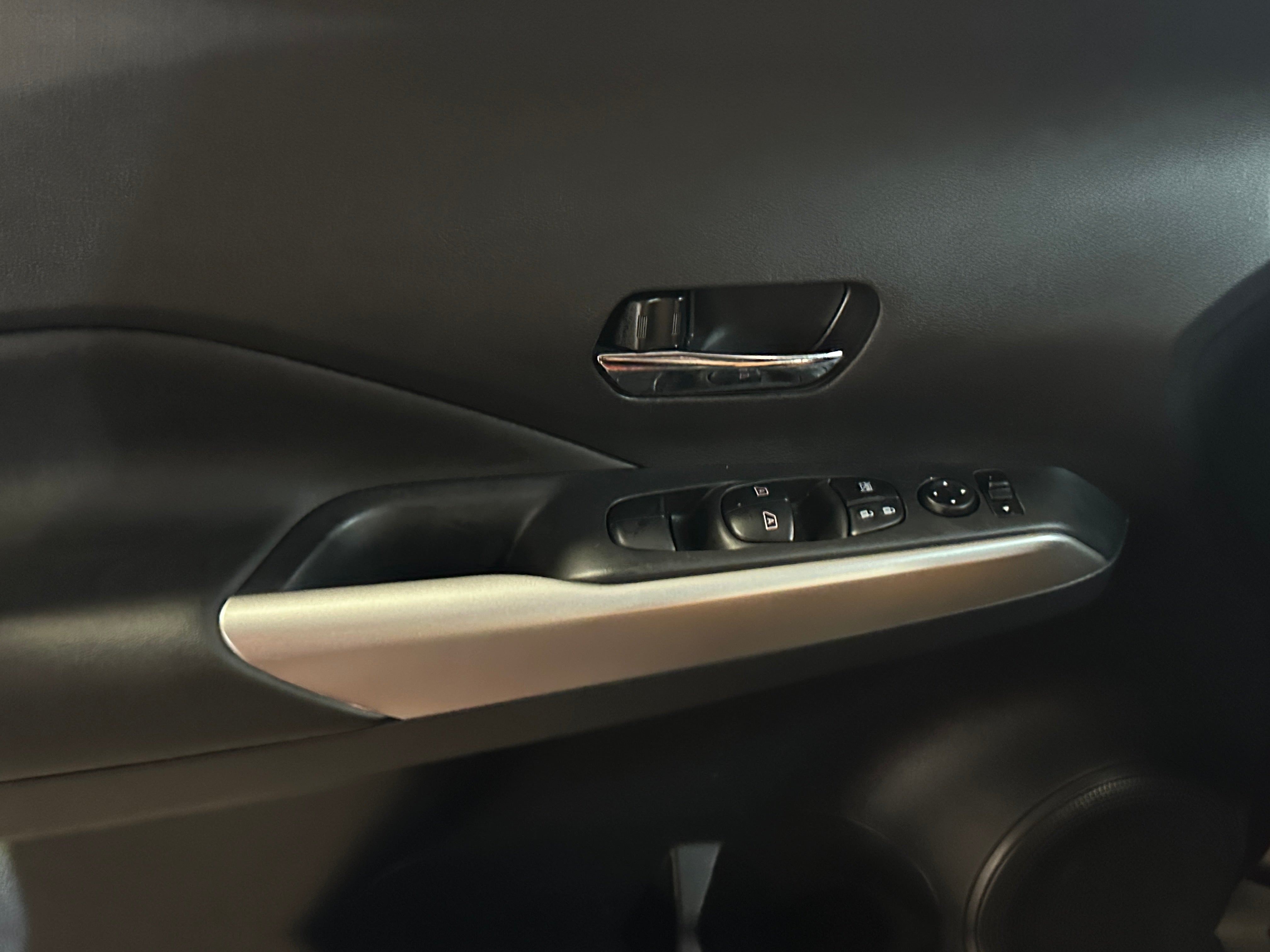 2020 Nissan Kicks SR - Photo 7