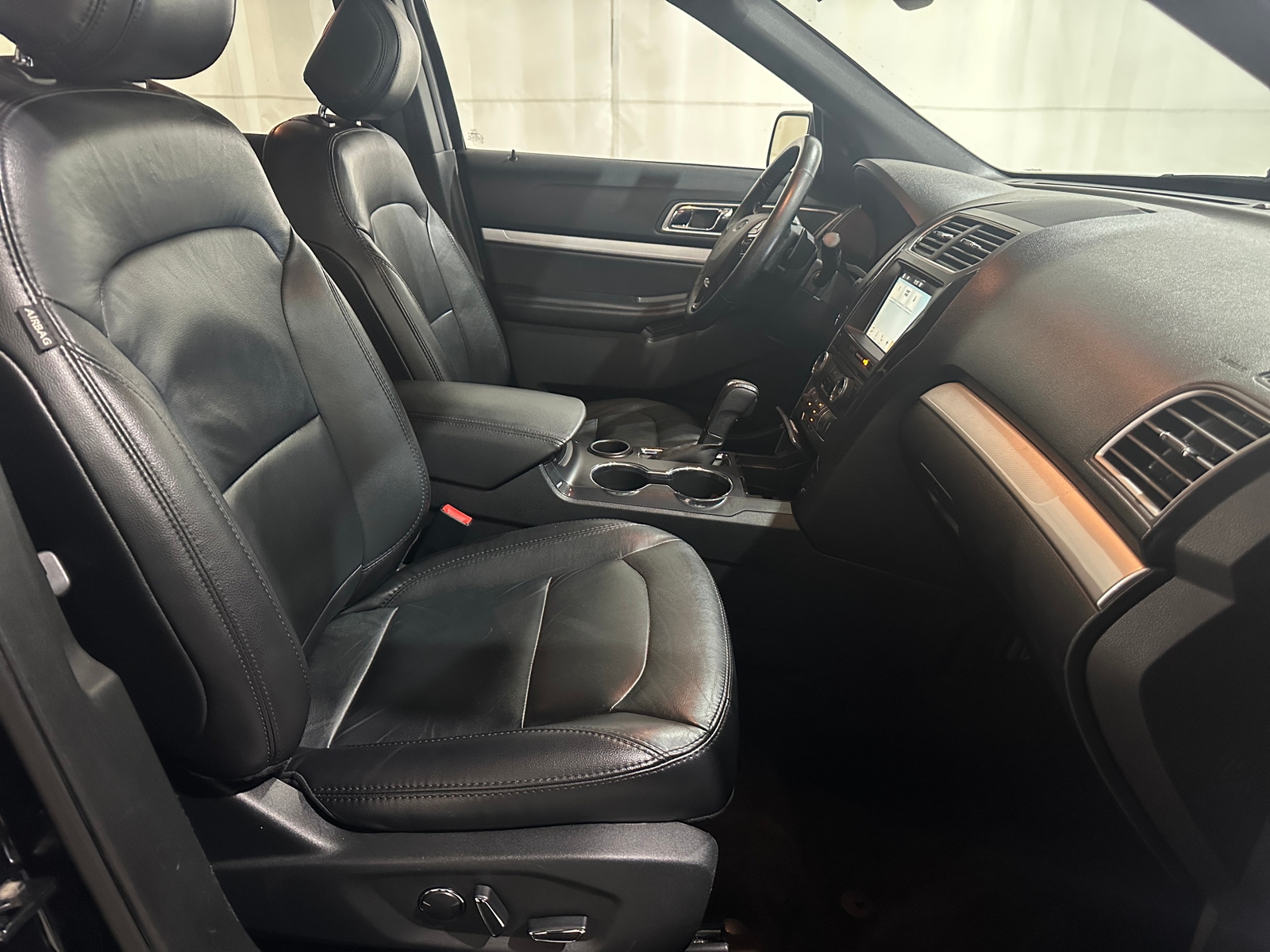 Thumbnail: 2017 Ford Explorer - 2